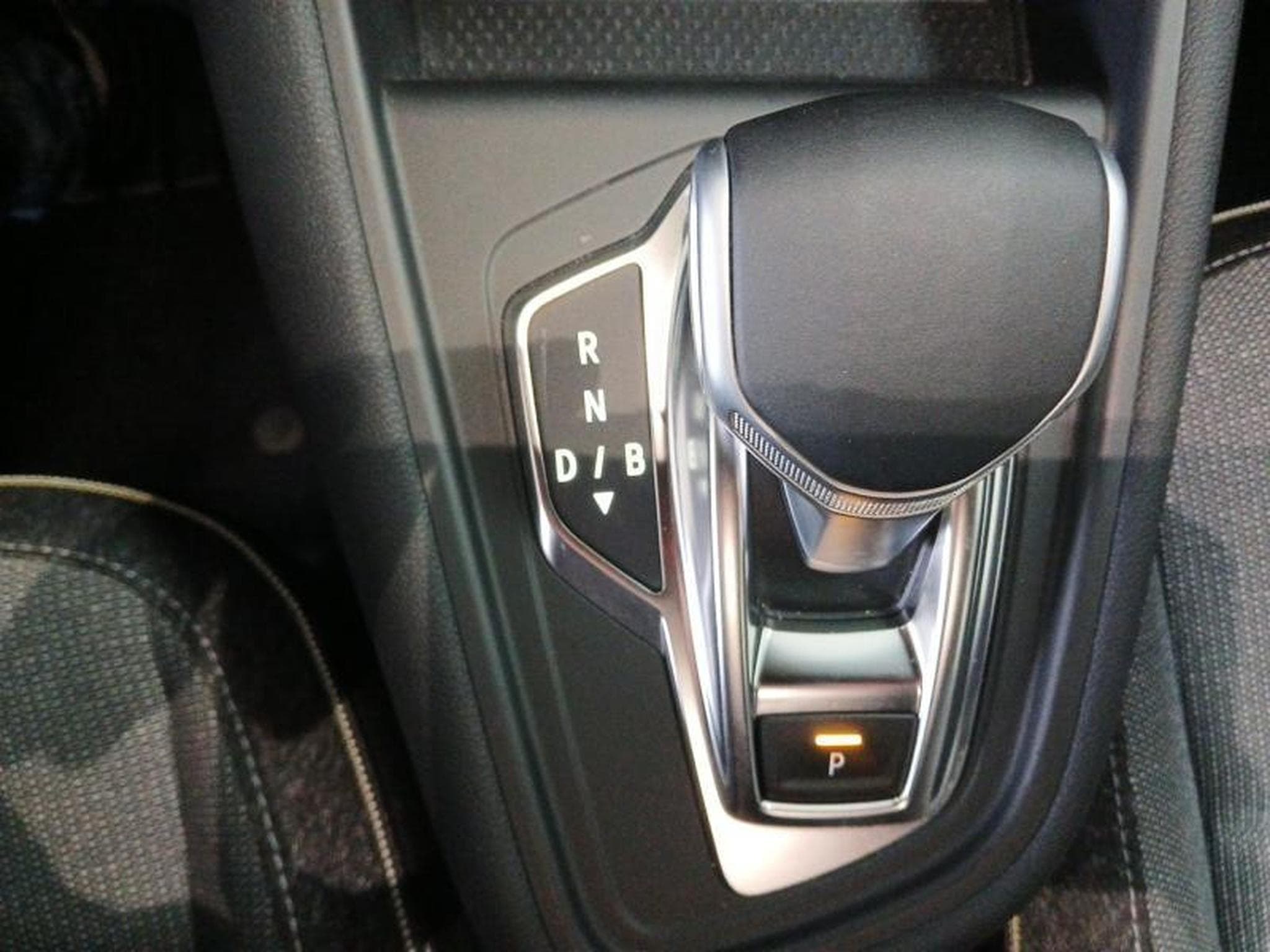 Renault Symbioz 1.6 Tce E-TECH Hybrid TeChno EDC (2025) - Photo 12