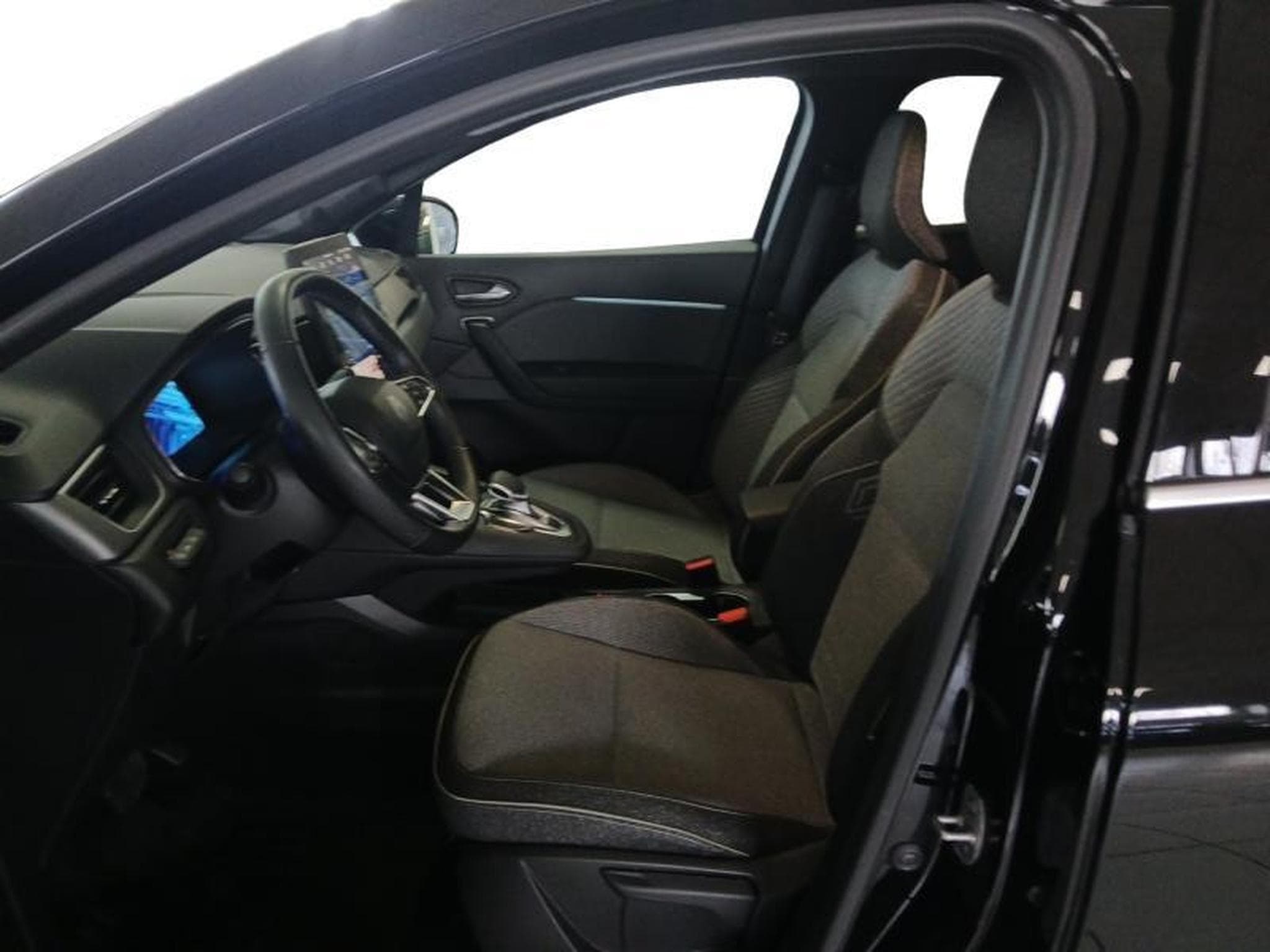 Renault Symbioz 1.6 Tce E-TECH Hybrid TeChno EDC (2025) - Photo 17