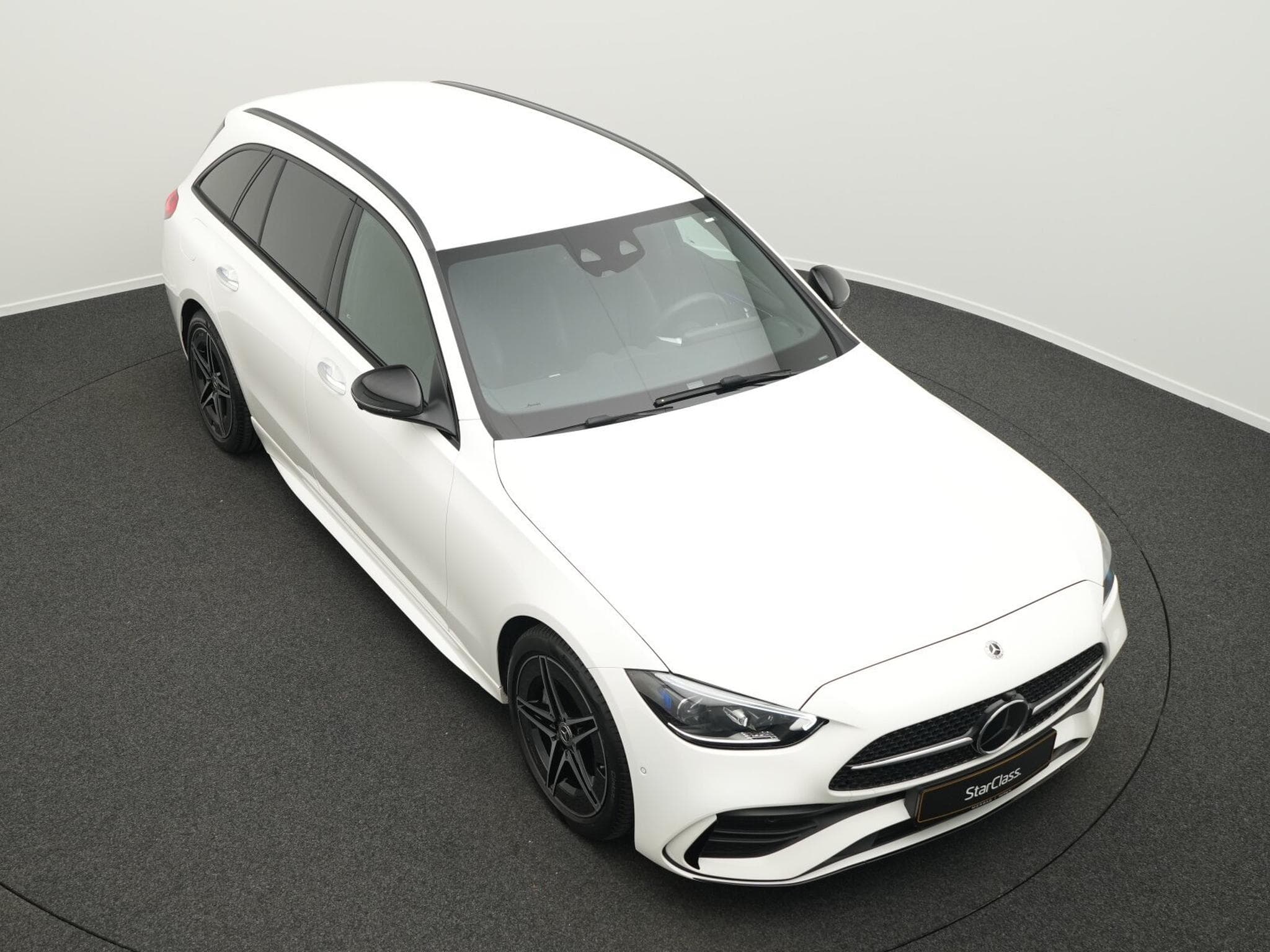 Mercedes C 300 d T AMG-Line Digital+360°+Night+Distr+18" (2025) - Photo 10