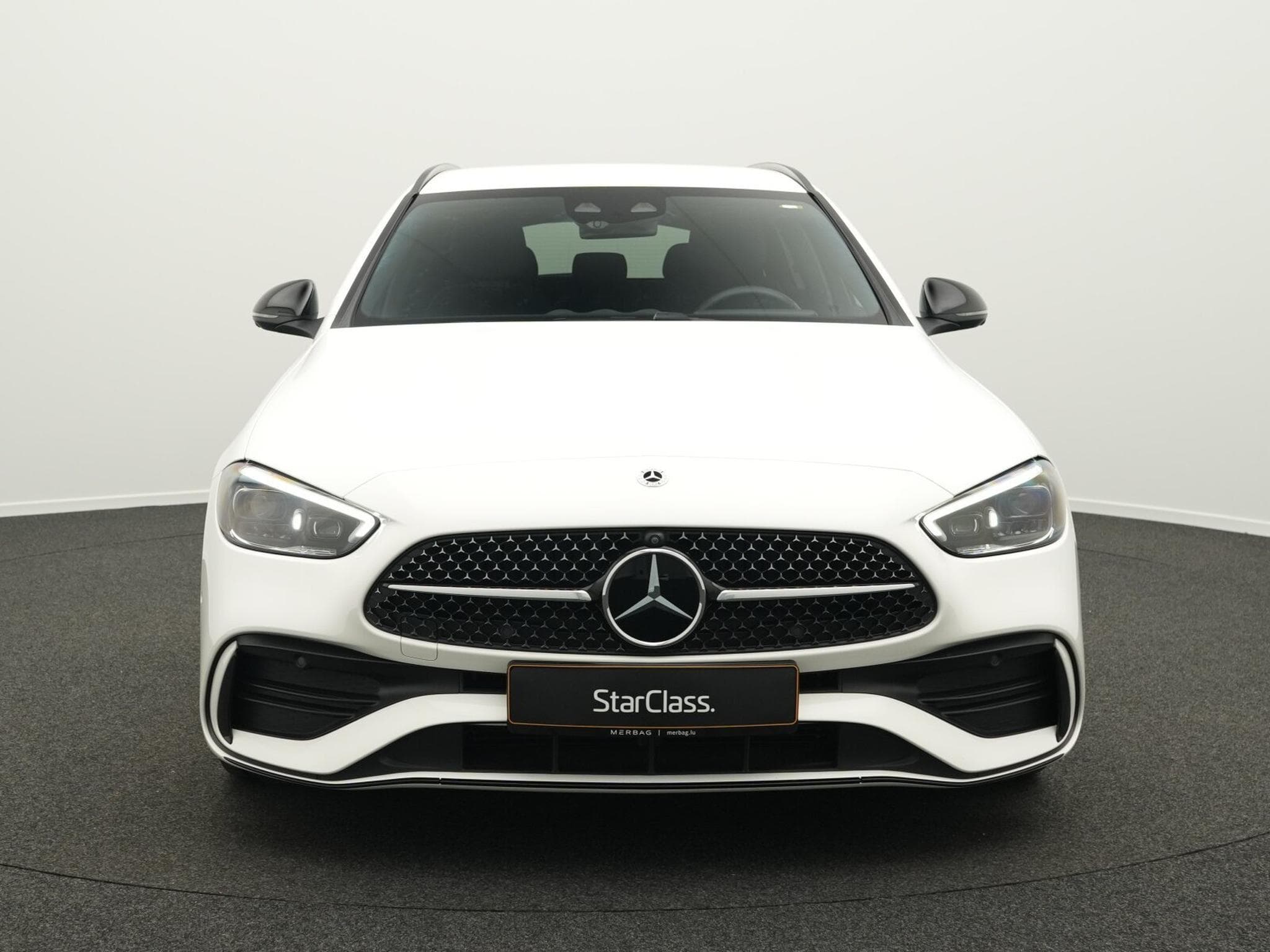 Mercedes C 300 d T AMG-Line Digital+360°+Night+Distr+18" (2025) - Photo 2