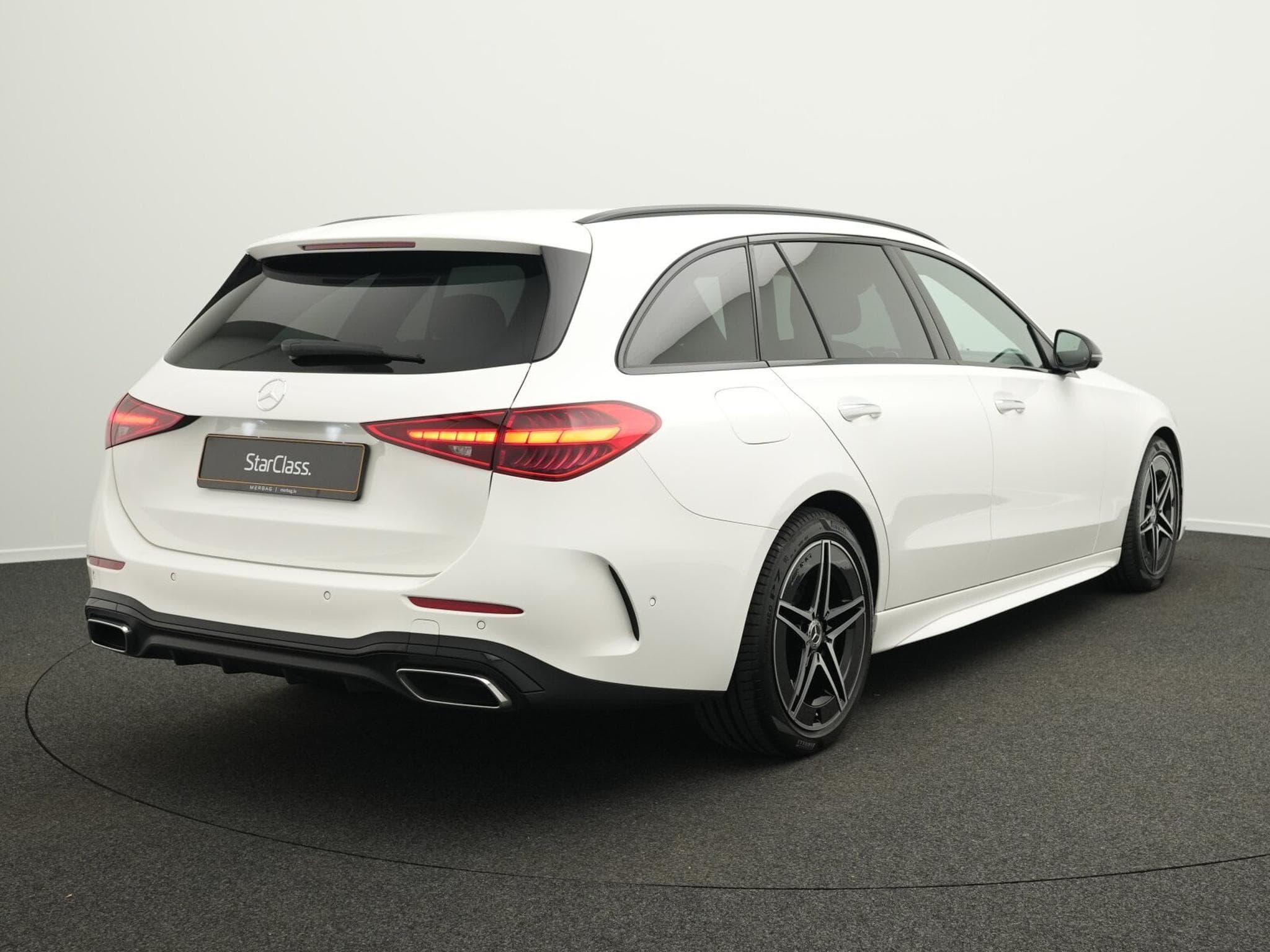 Mercedes C 300 d T AMG-Line Digital+360°+Night+Distr+18" (2025) - Photo 3