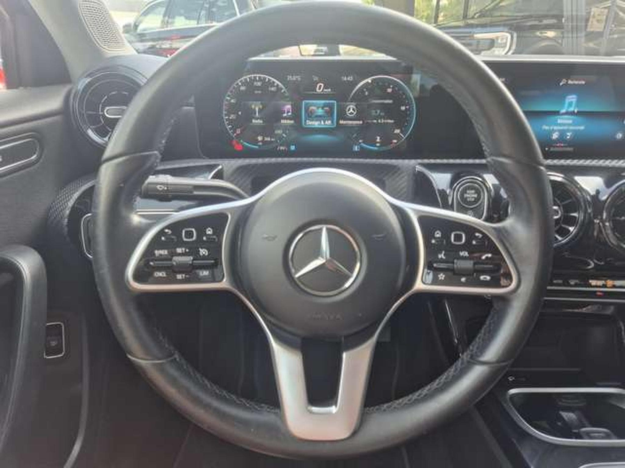 Mercedes A 180 A 180d Berline BM6 jusqu'à 48 mois de garantie (2021) - Photo 9