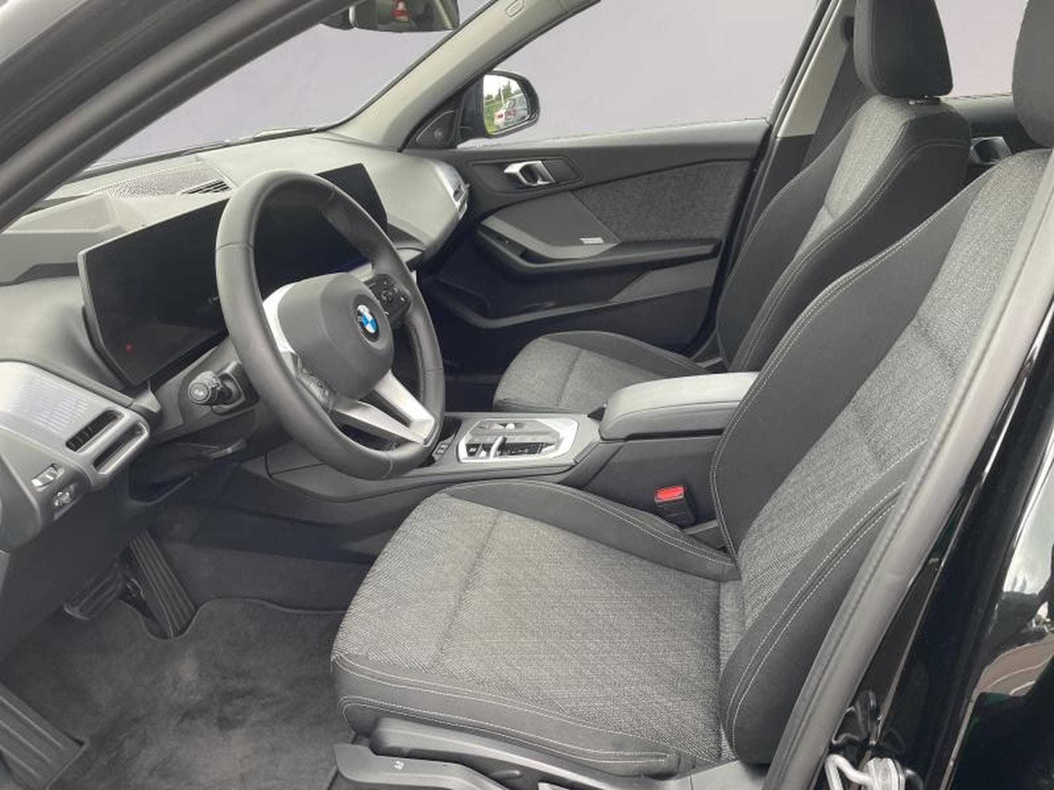 BMW 120 120i M Sport (2025) - Photo 11