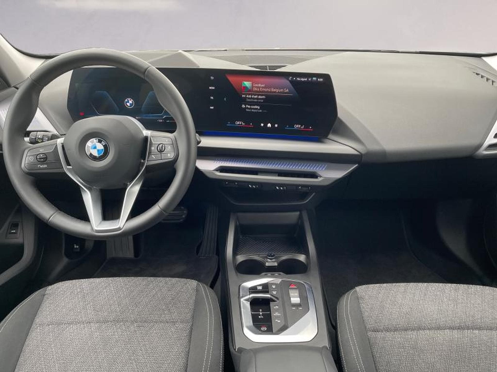 BMW 120 120i M Sport (2025) - Photo 9