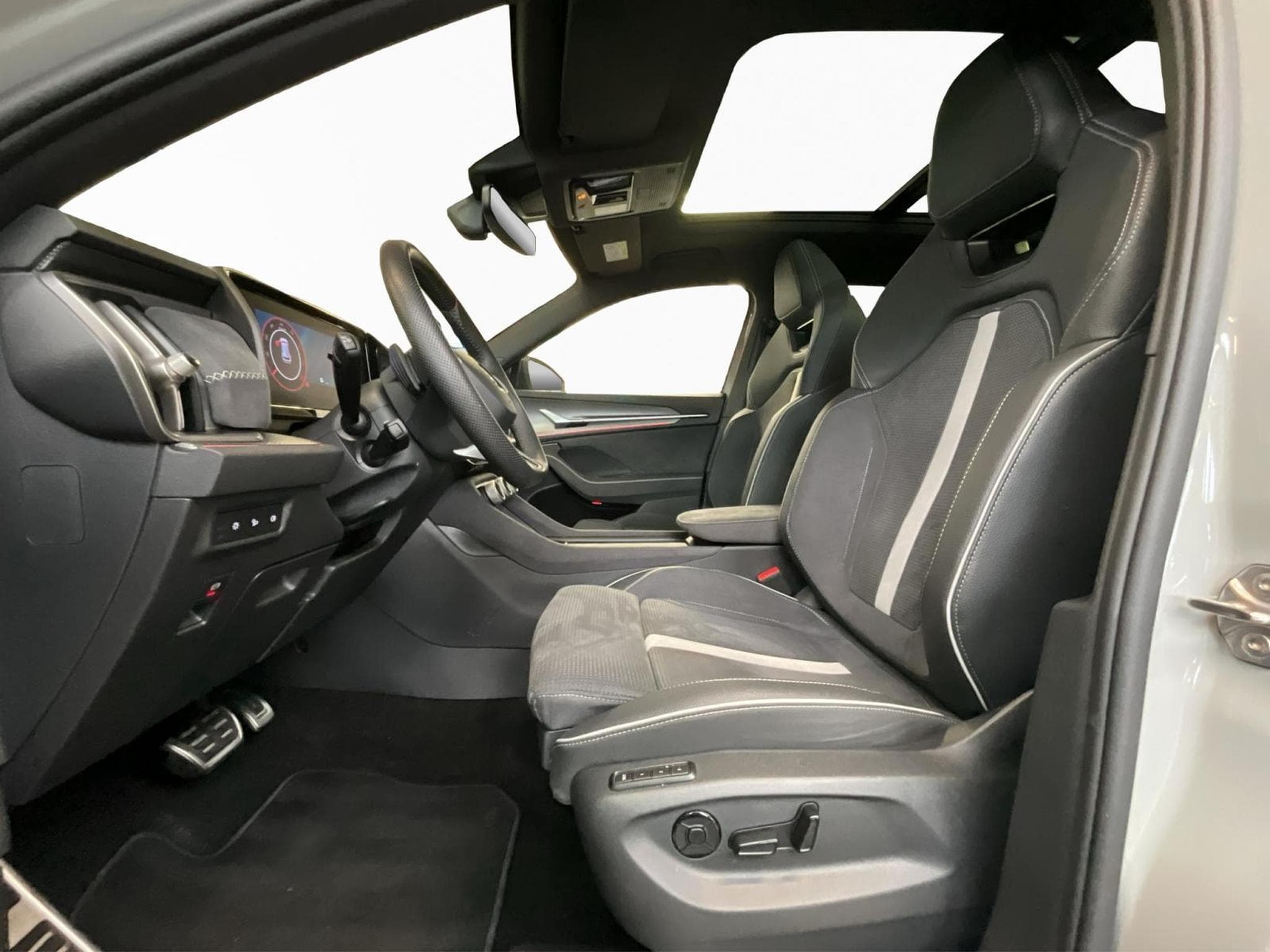 Skoda Kodiaq Sportline+DSG+4x4+PackClever+AHK+Pano (2024) - Photo 9
