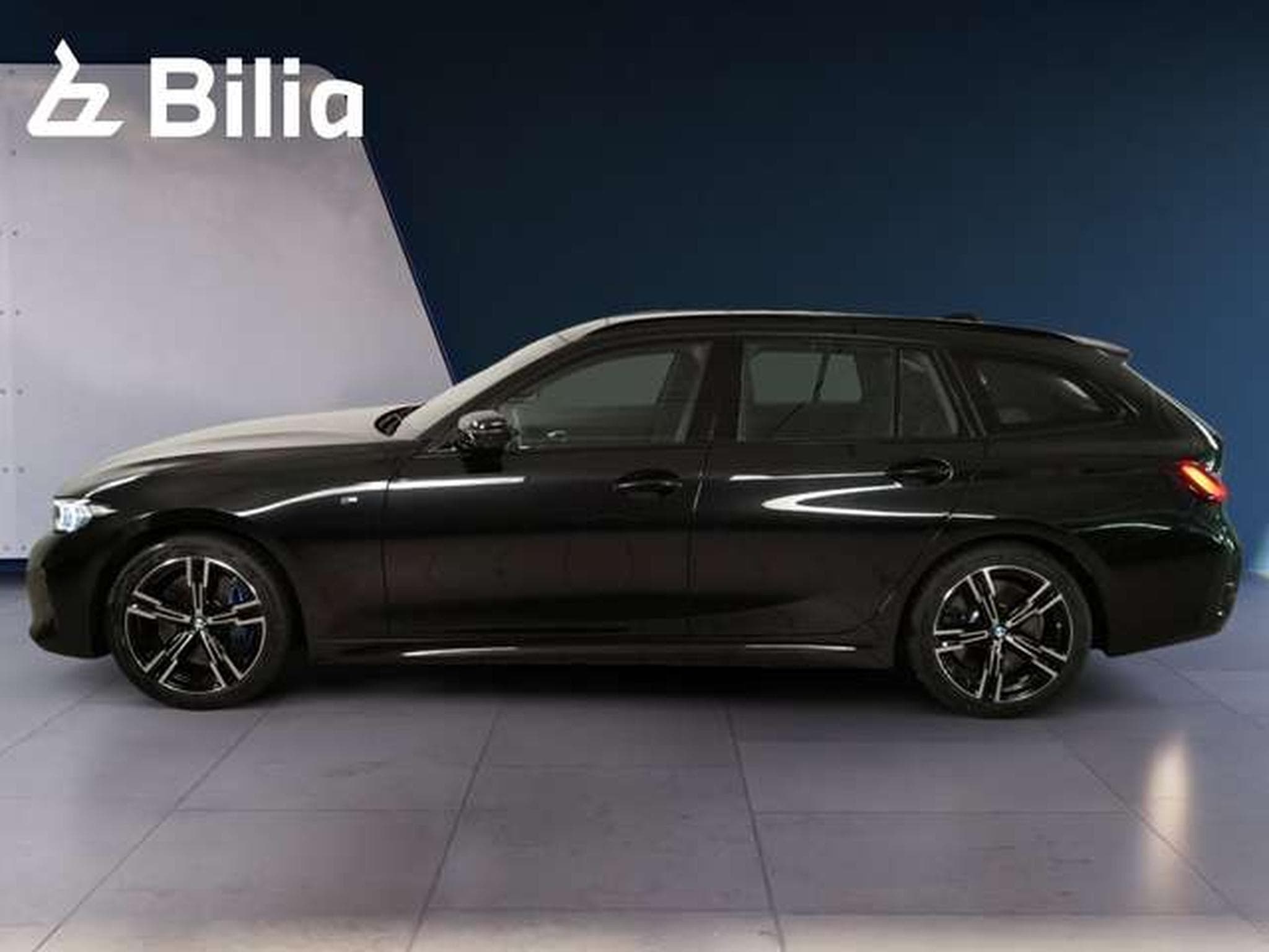 BMW 330 i xDrive Head-Up HiFi DAB LED (2025) - Photo 11