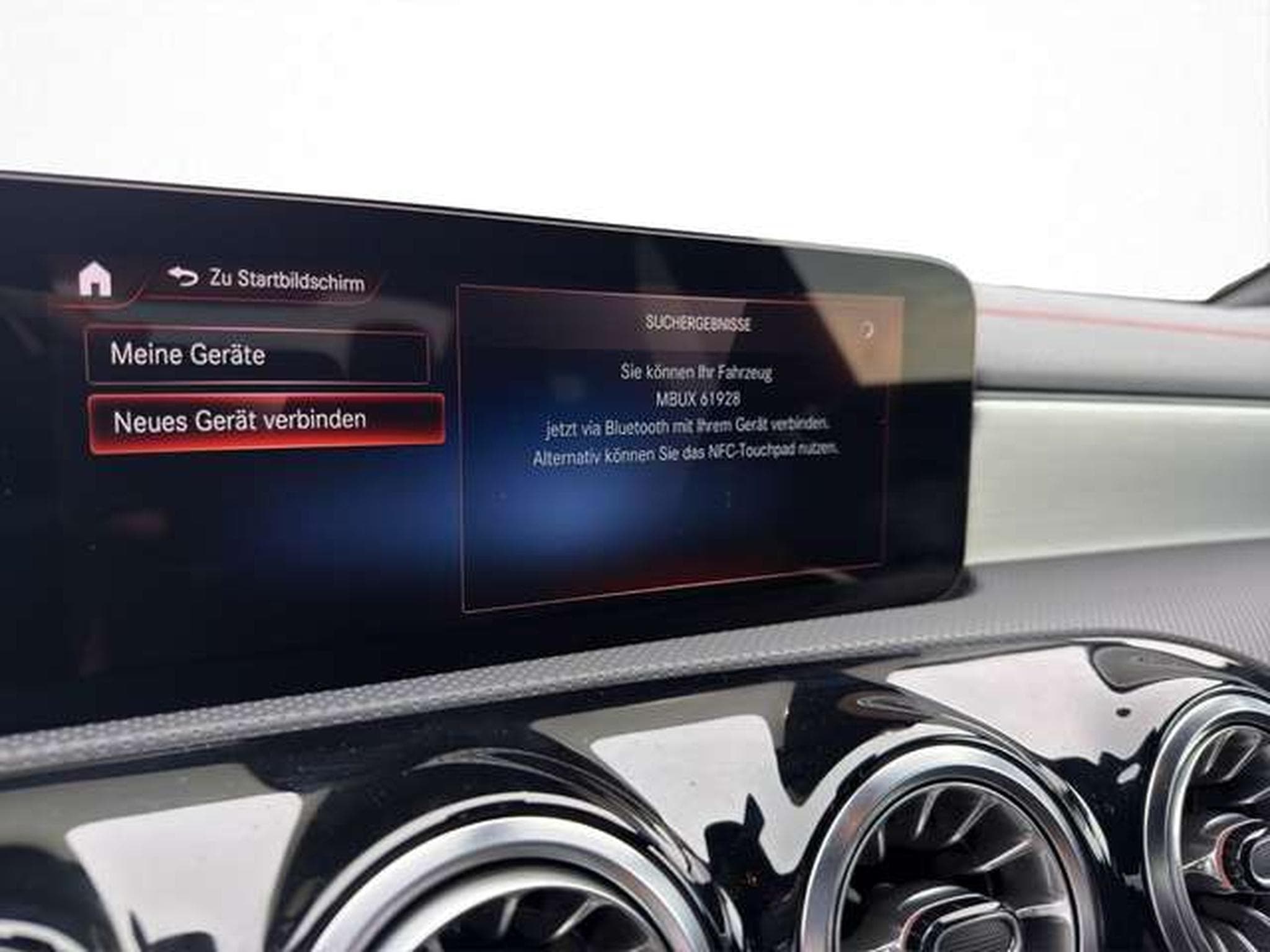 Mercedes CLA 200 AMG Line/Multi-Beam/Blind-Spot/Navi (2023) - Photo 24