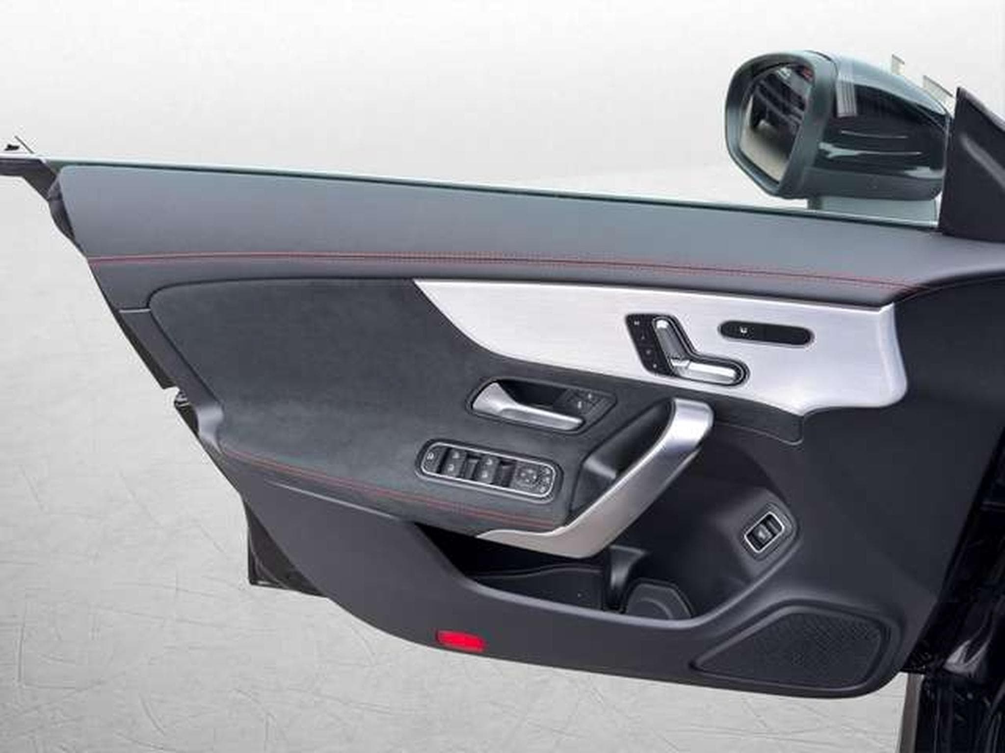 Mercedes CLA 200 AMG Line/Multi-Beam/Blind-Spot/Navi (2023) - Photo 25