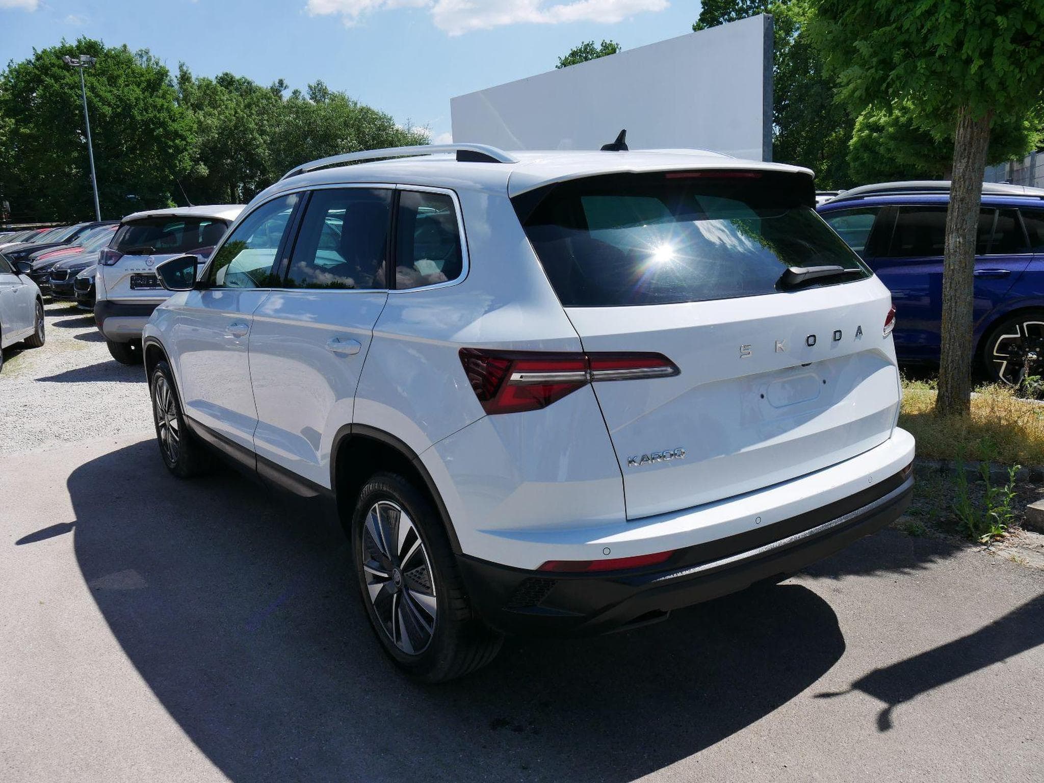 Skoda Karoq Selection 1.5 TSI (2025) - Photo 8