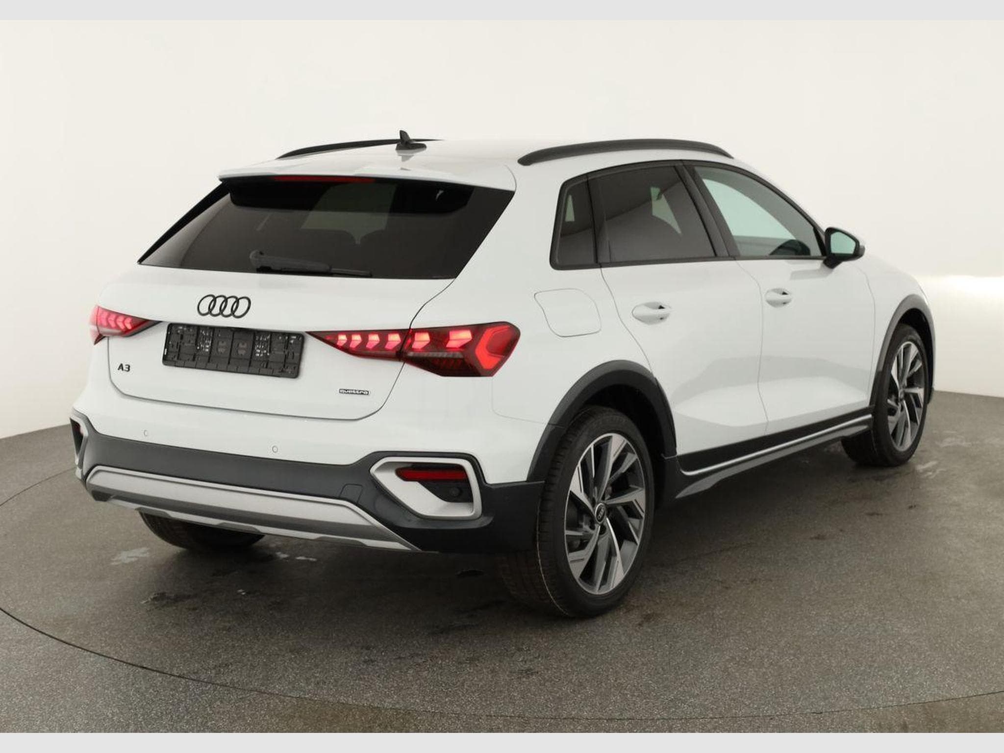 Audi A3 TFSI quattro 150 kW (2026) - Photo 2
