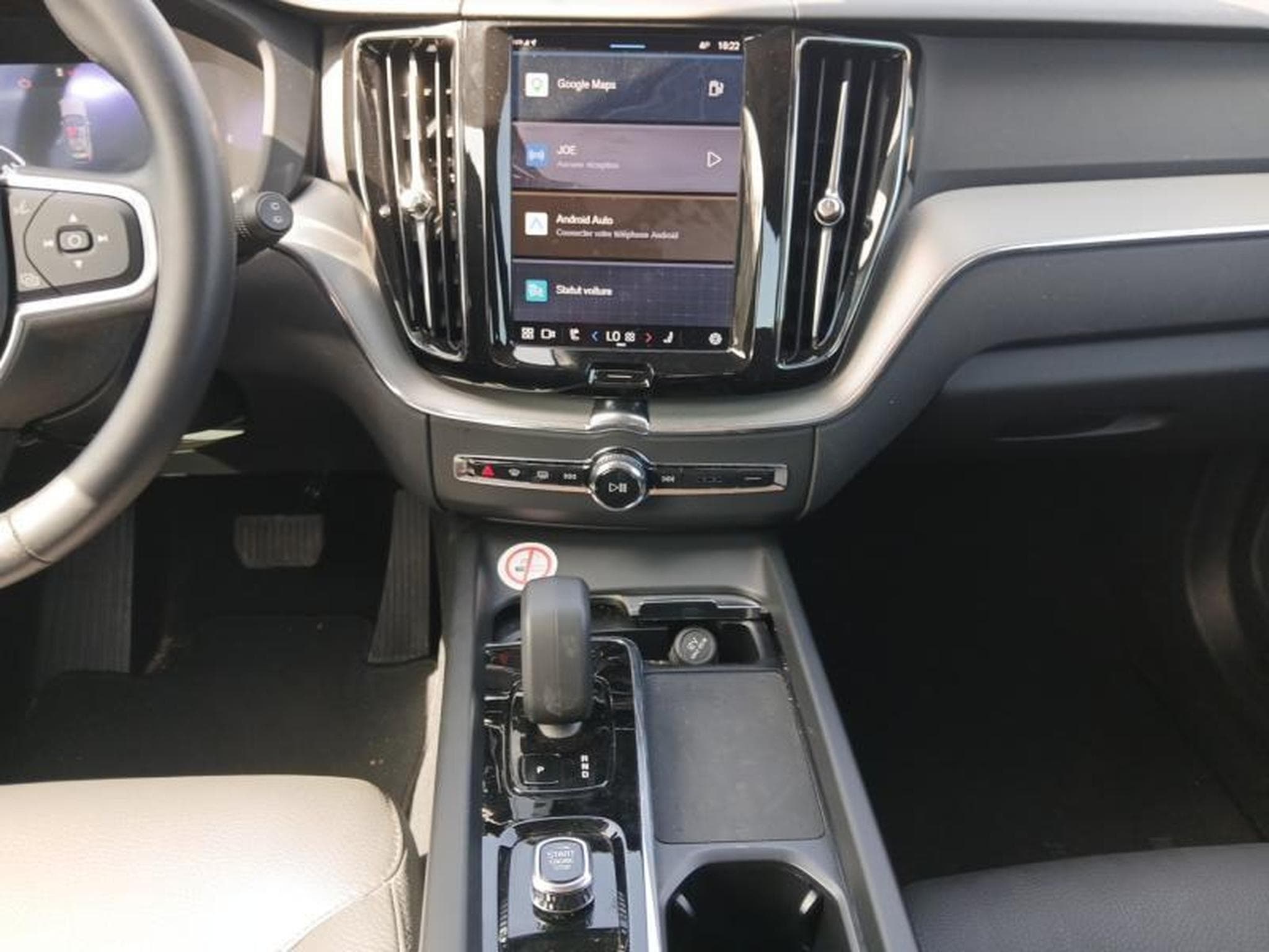 Volvo XC60 B5 Core / Essence (2025) - Photo 11