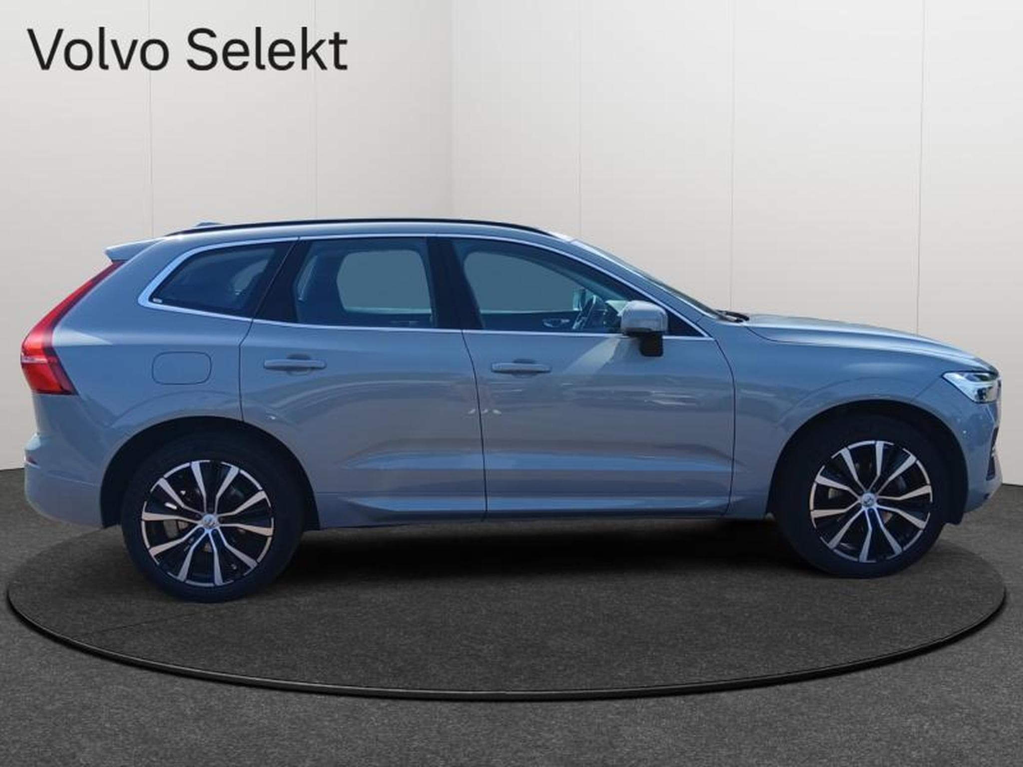 Volvo XC60 B5 Core / Essence (2025) - Photo 7