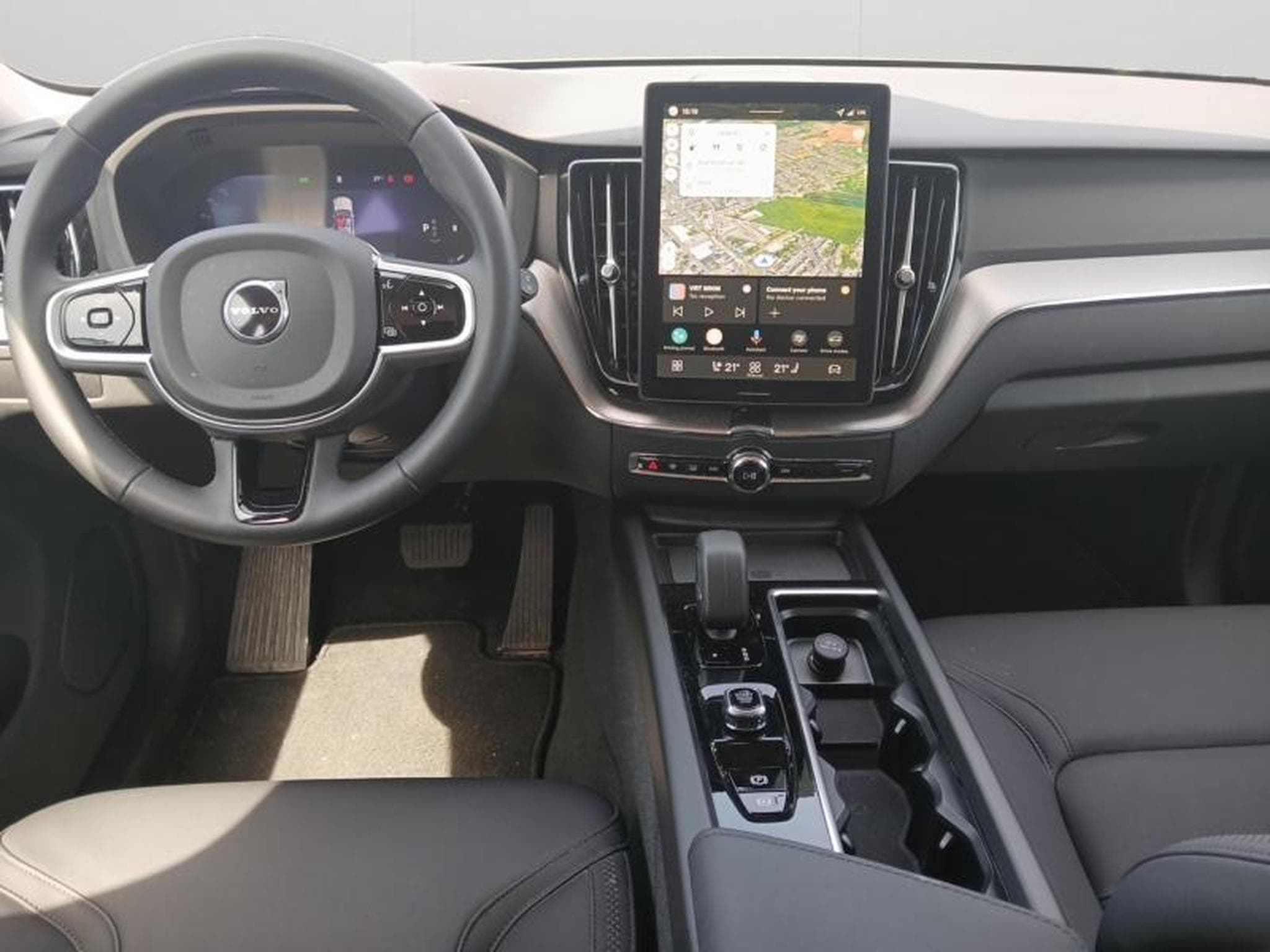 Volvo XC60 B5 Core FACELIFT / Essence (2025) - Photo 10