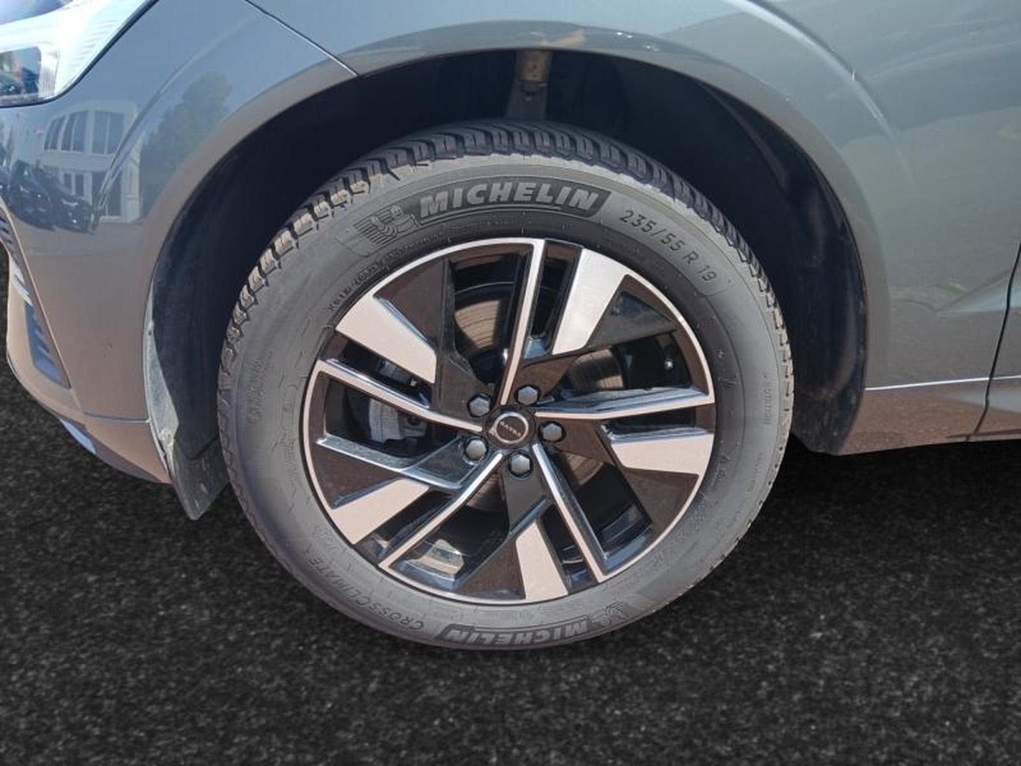 Volvo XC60 B5 Core FACELIFT / Essence (2025) - Photo 14