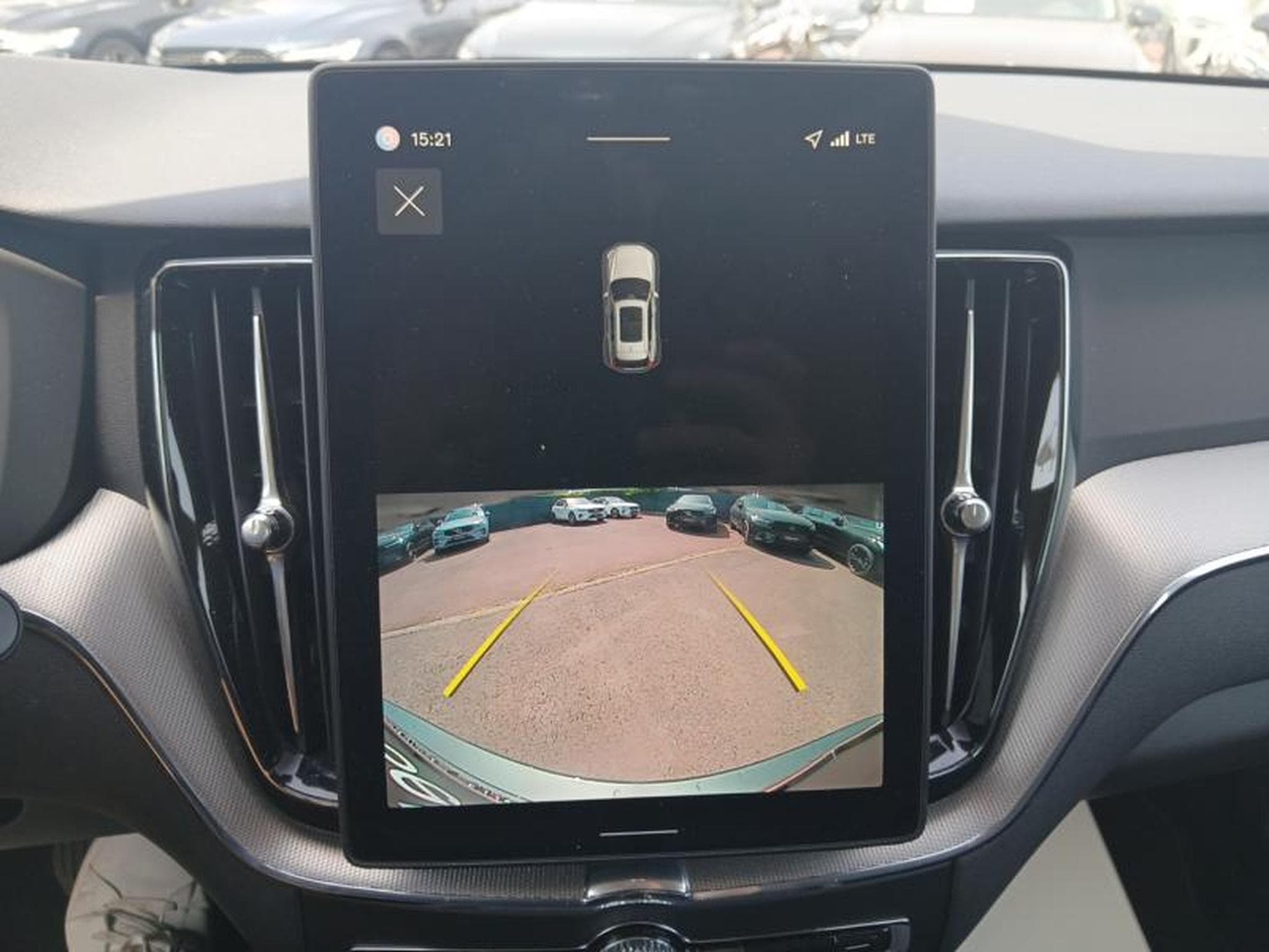 Volvo XC60 B5 Core FACELIFT / Essence (2025) - Photo 17