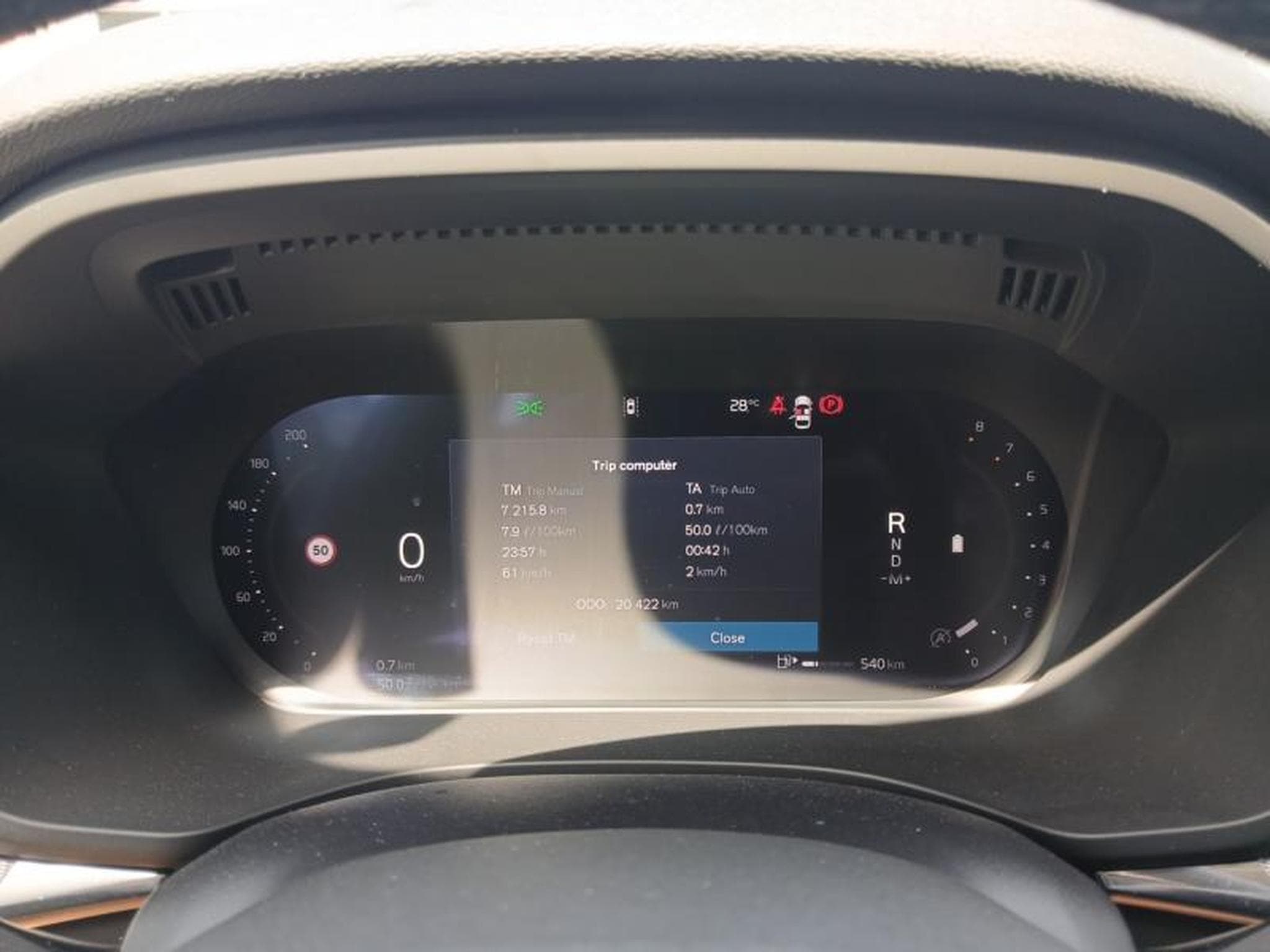 Volvo XC60 B5 Core FACELIFT / Essence (2025) - Photo 18