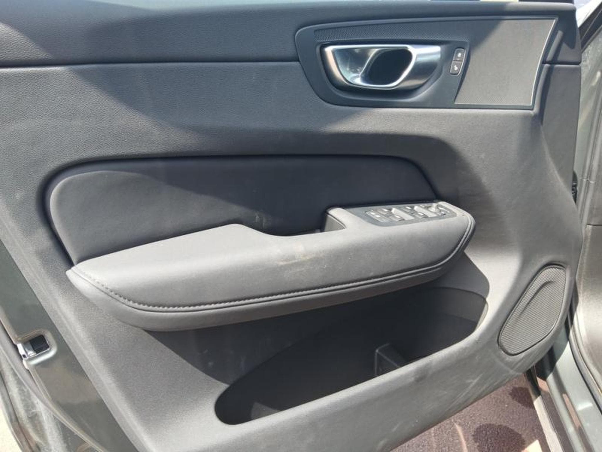 Volvo XC60 B5 Core FACELIFT / Essence (2025) - Photo 20