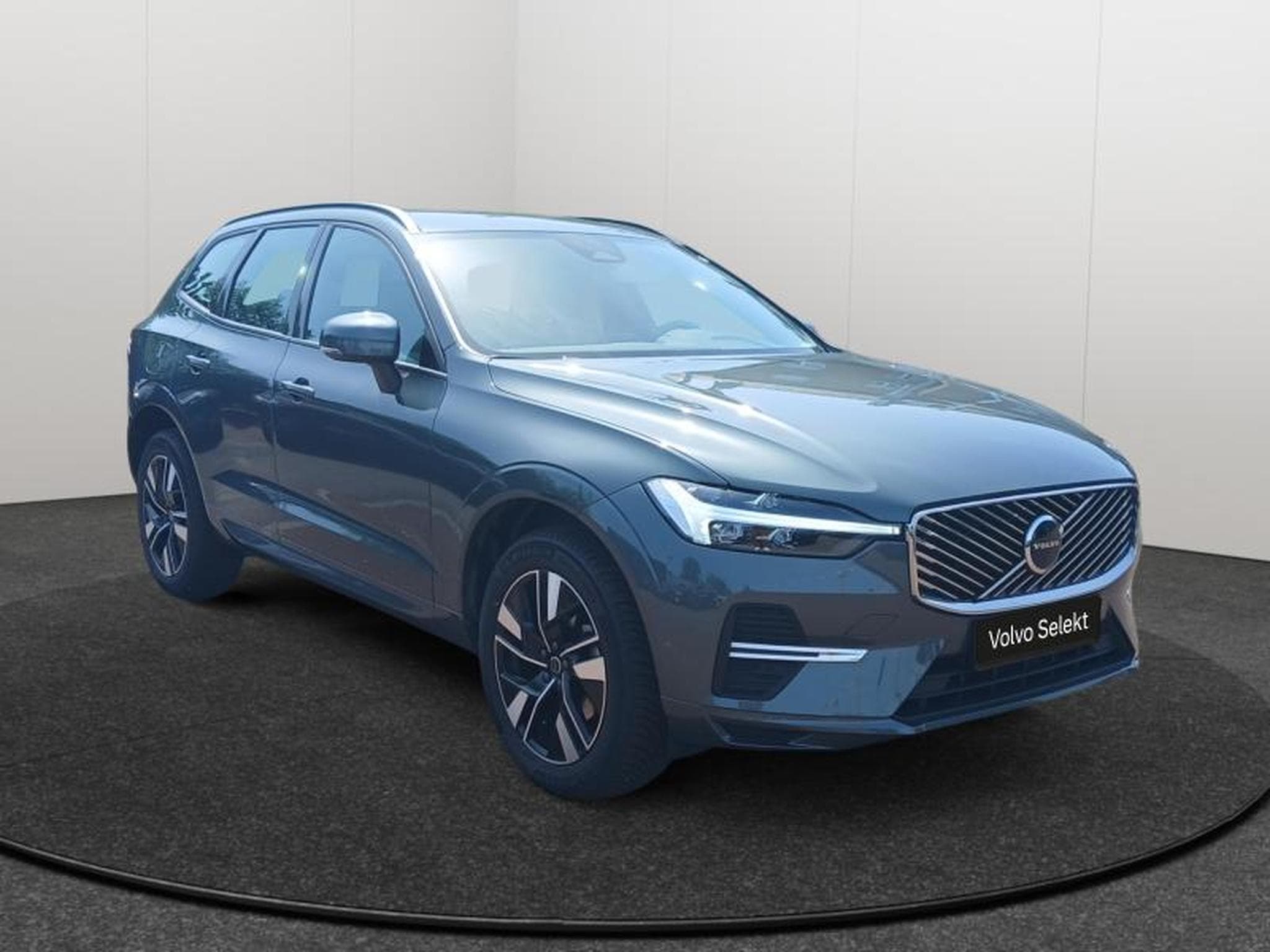Volvo XC60 B5 Core FACELIFT / Essence (2025) - Photo 7