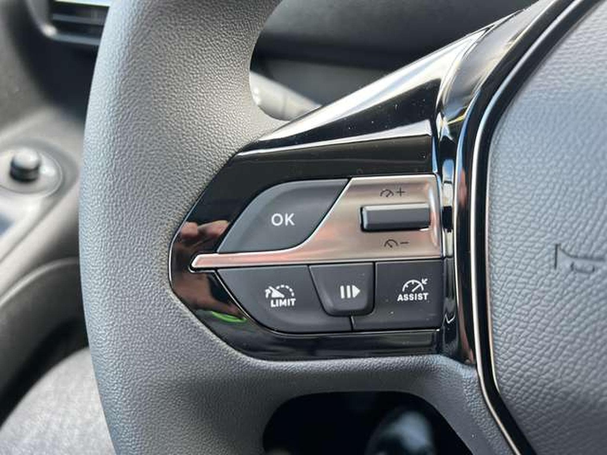 Peugeot Partner 1.5 DIESEL HDi 100 CV (5 KM) (2025) - Photo 10