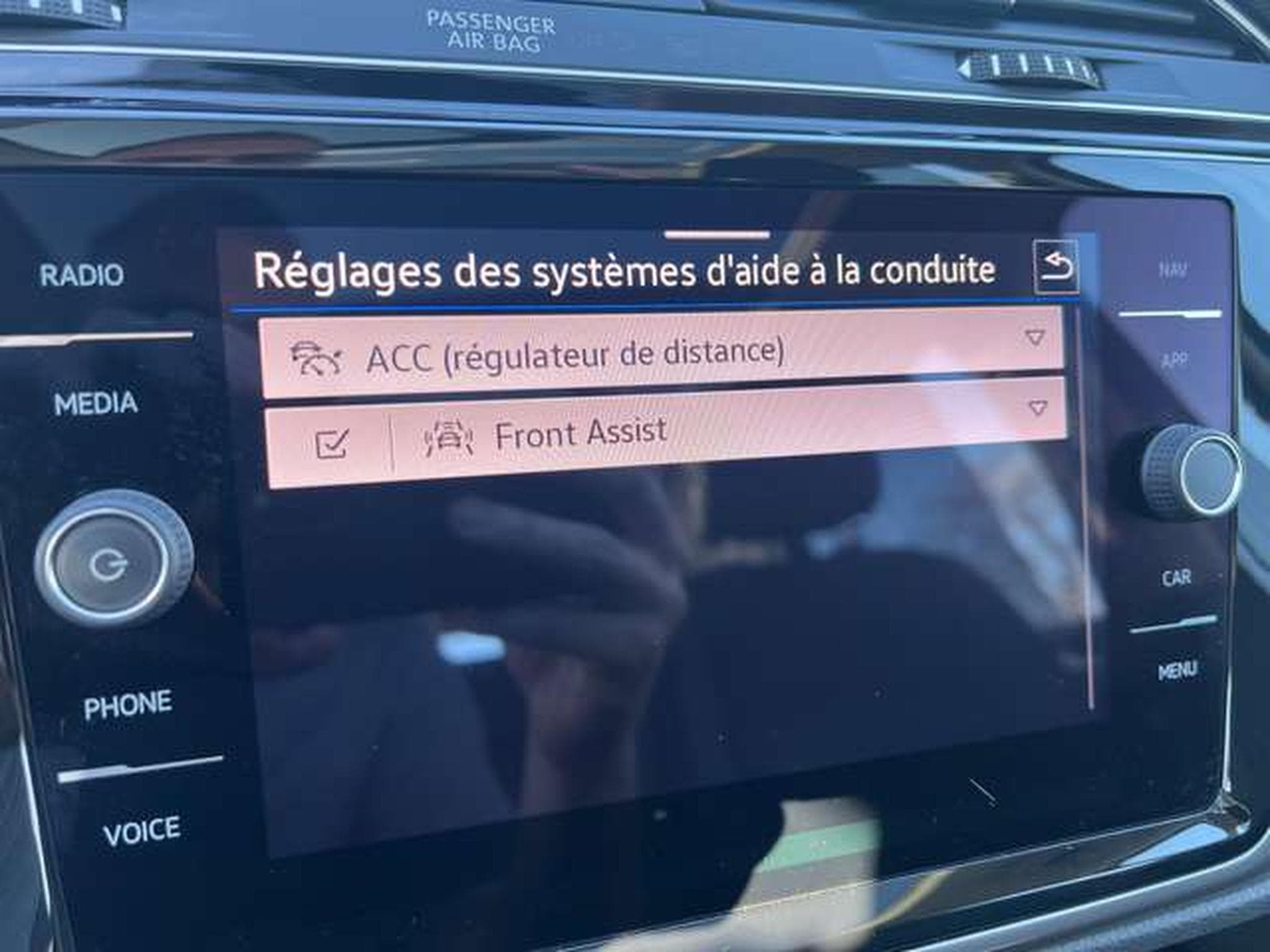 VW Touran 2.0 DIESEL 122 CV (2022) - Photo 13