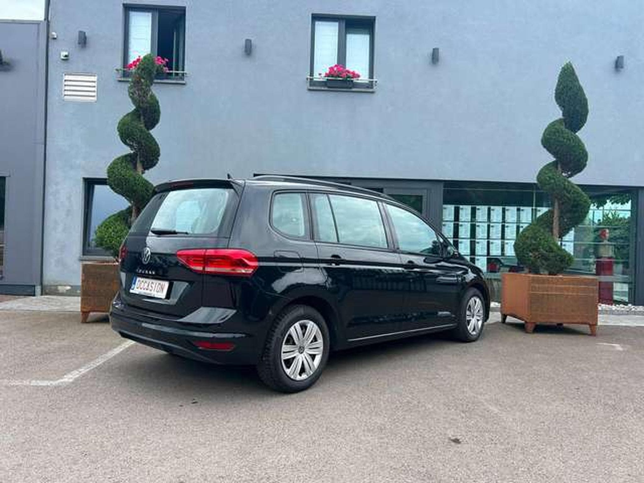 VW Touran 2.0 DIESEL 122 CV (2022) - Photo 3