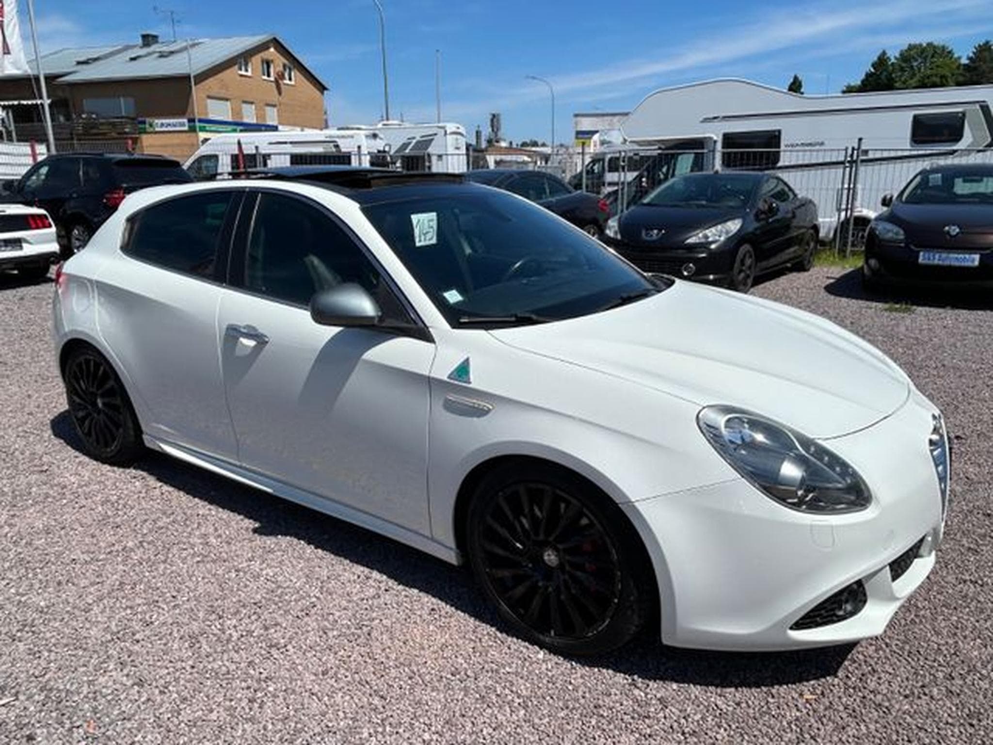 Alfa-Romeo Giulietta Giulietta Quadrifoglio Verde *Panorama*LED* (2013) - Photo 3