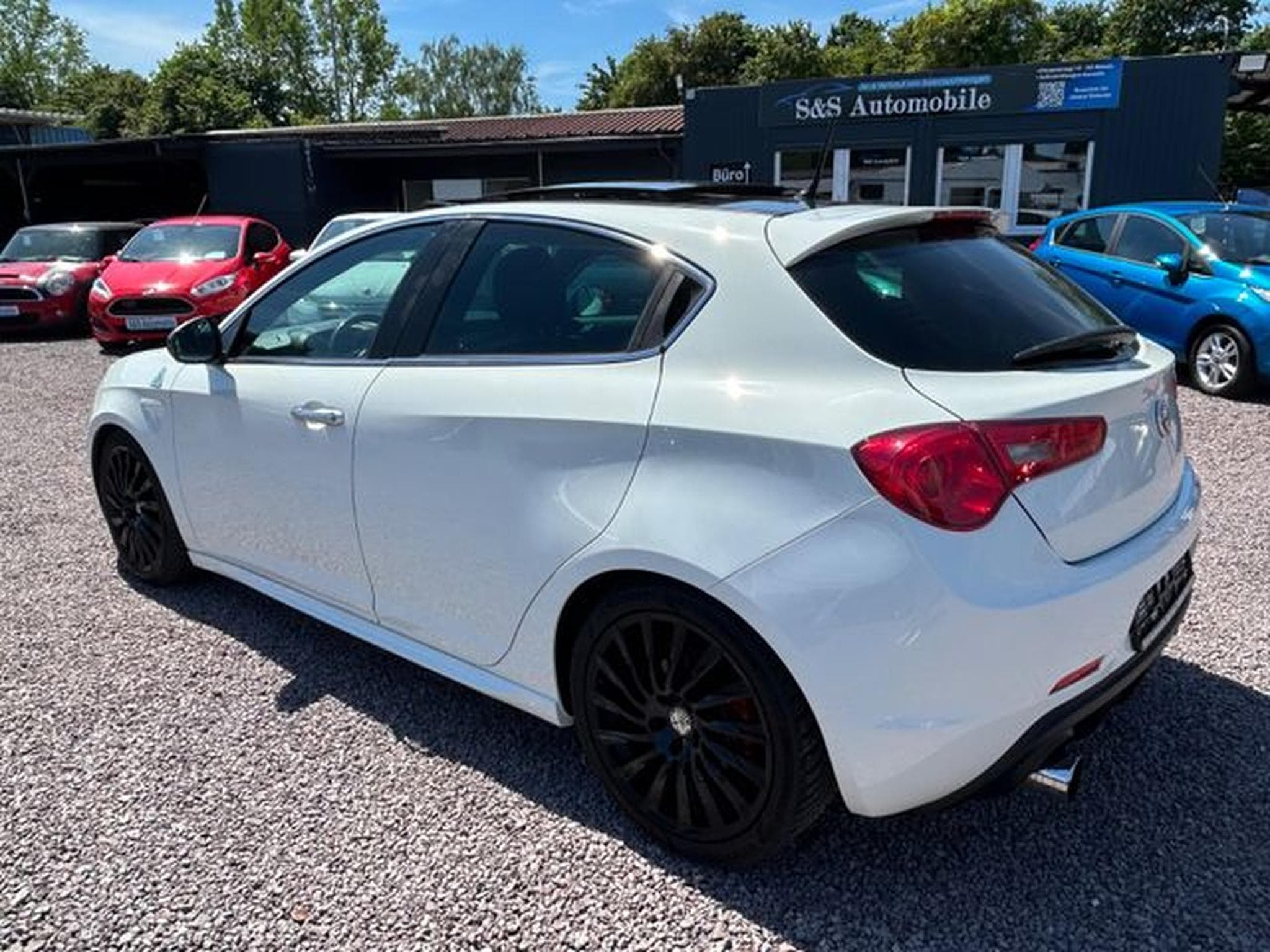 Alfa-Romeo Giulietta Giulietta Quadrifoglio Verde *Panorama*LED* (2013) - Photo 6