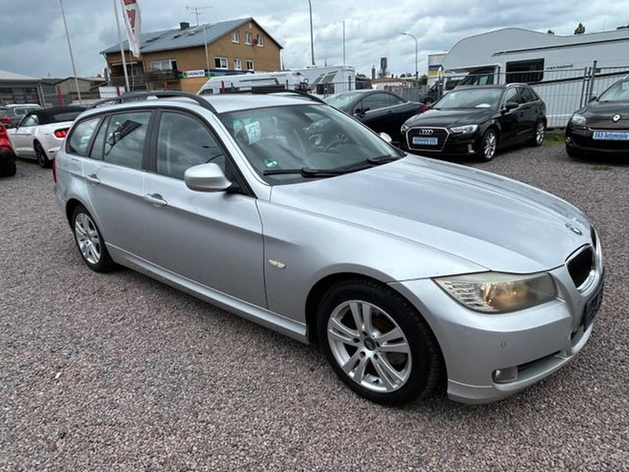 BMW 320 320d Touring *Prof.Navi*SHZ*TÜV 08/27*Euro5* (2009) - Photo 3