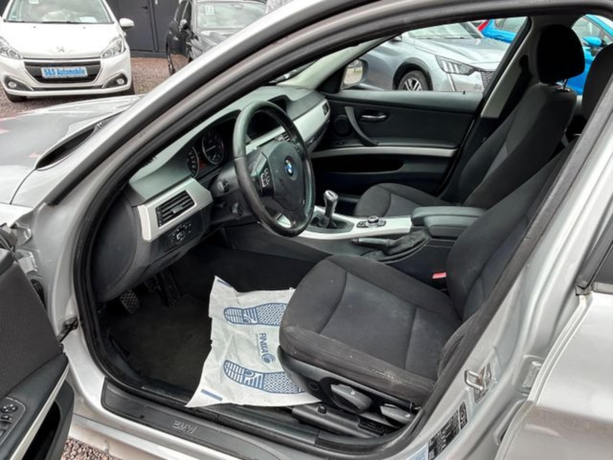 BMW 320 320d Touring *Prof.Navi*SHZ*TÜV 08/27*Euro5* (2009) - Photo 7