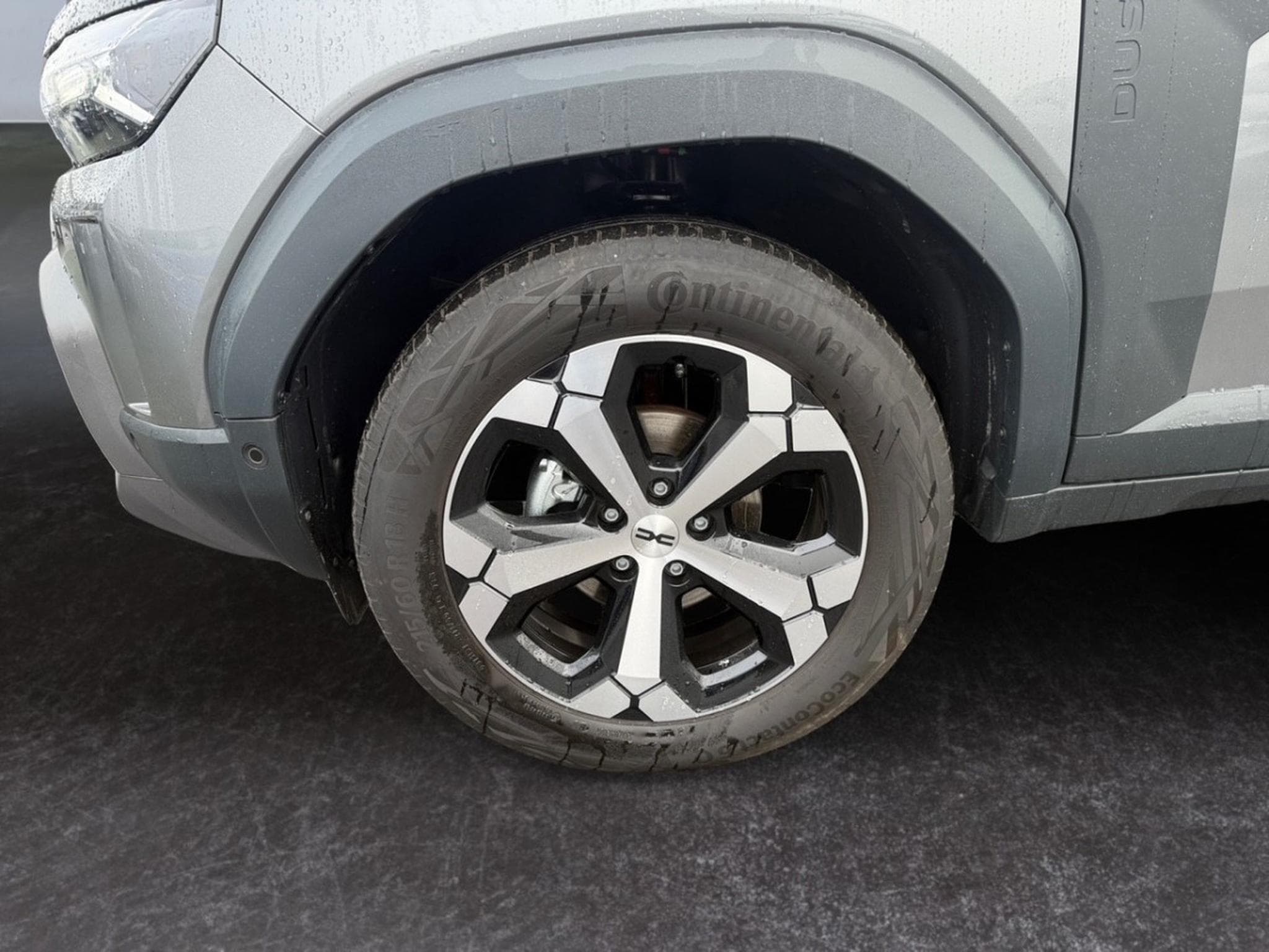Dacia Duster 1.6 Hybrid Journey (2025) - Photo 6