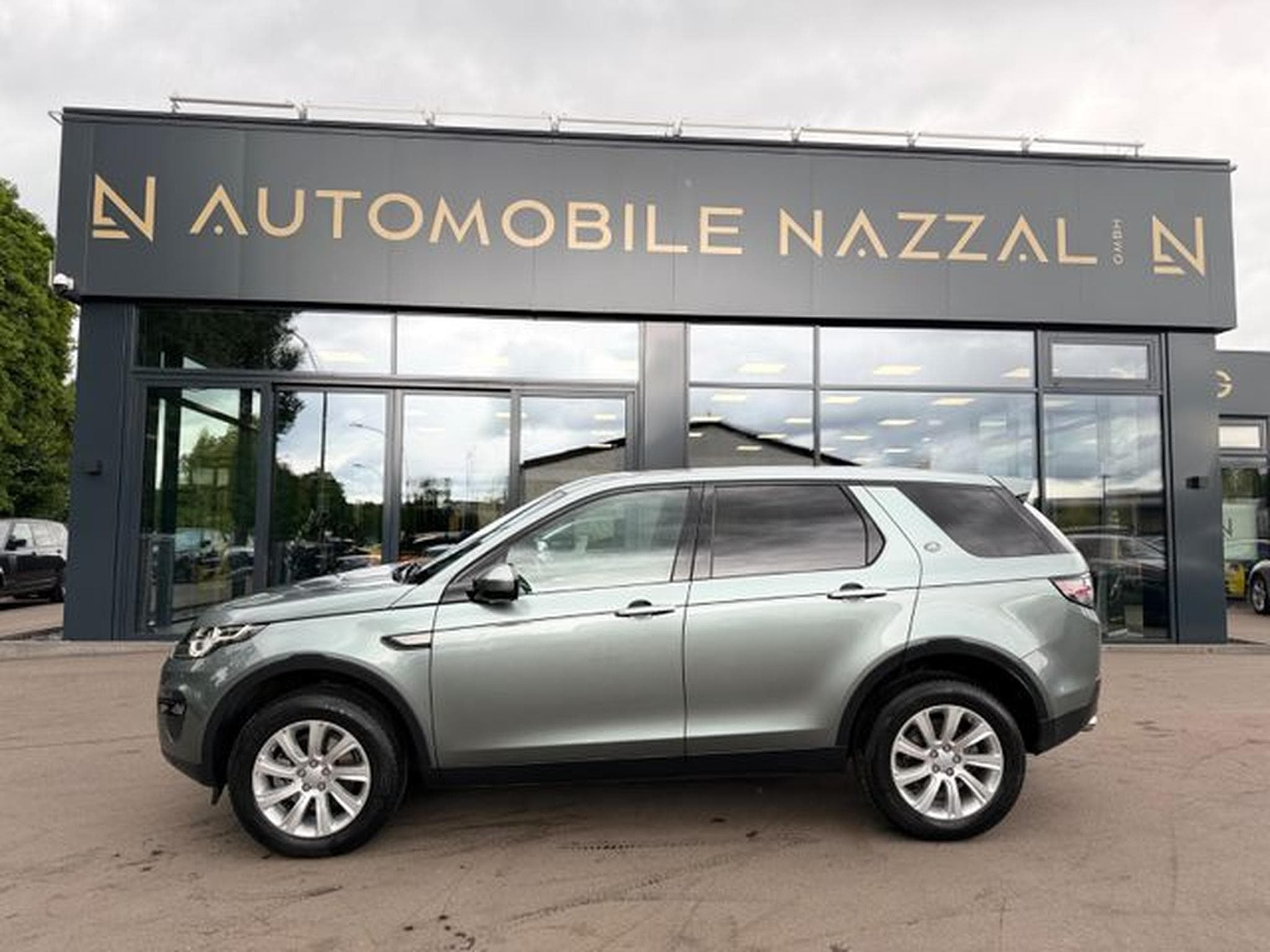Land-Rover Discovery DISCOVERY SPORT SE AWD*AUT*XENON*AHK*NAVI*MERIDA (2015) - Photo 15