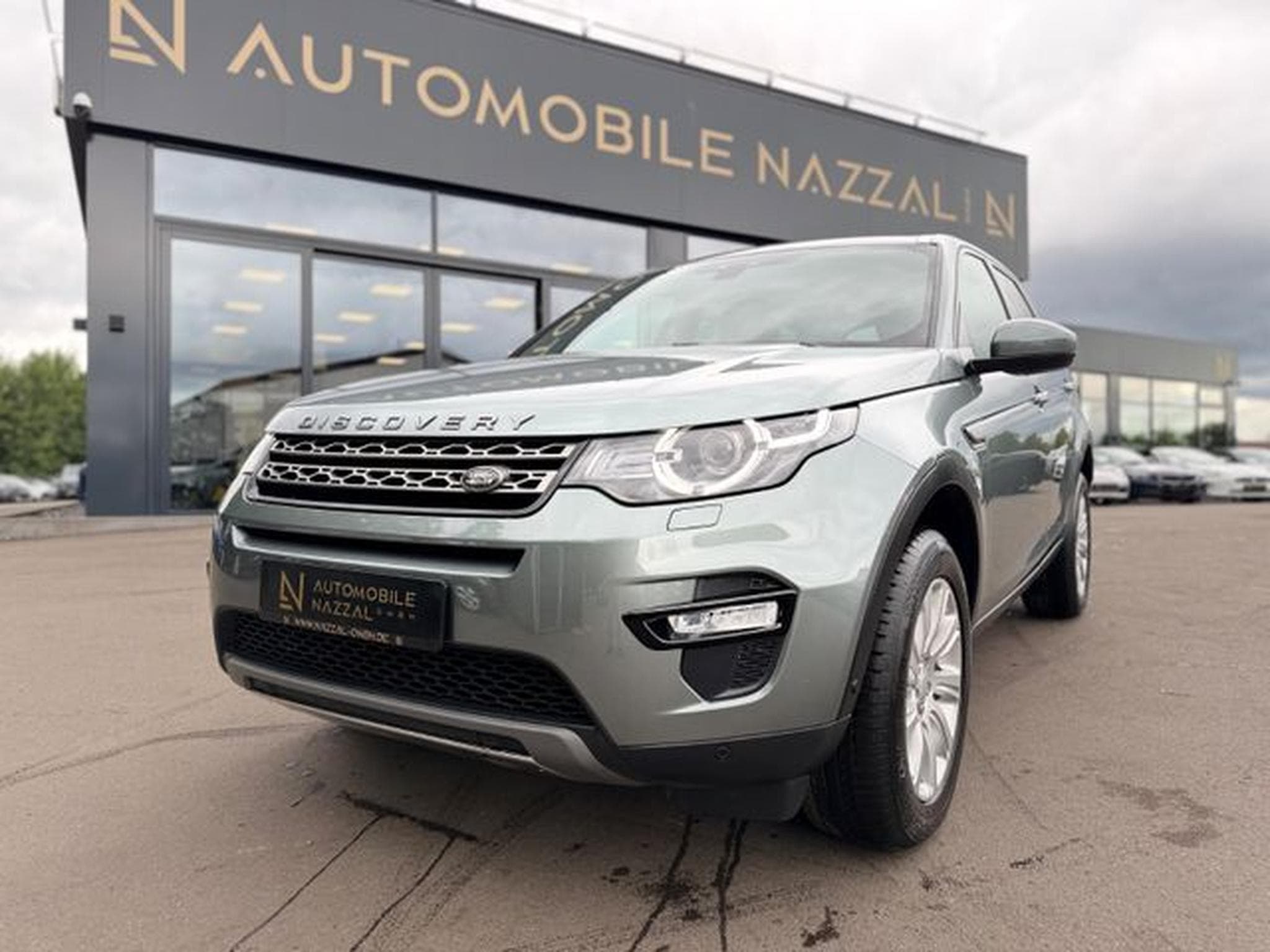 Land-Rover Discovery DISCOVERY SPORT SE AWD*AUT*XENON*AHK*NAVI*MERIDA (2015) - Photo 2