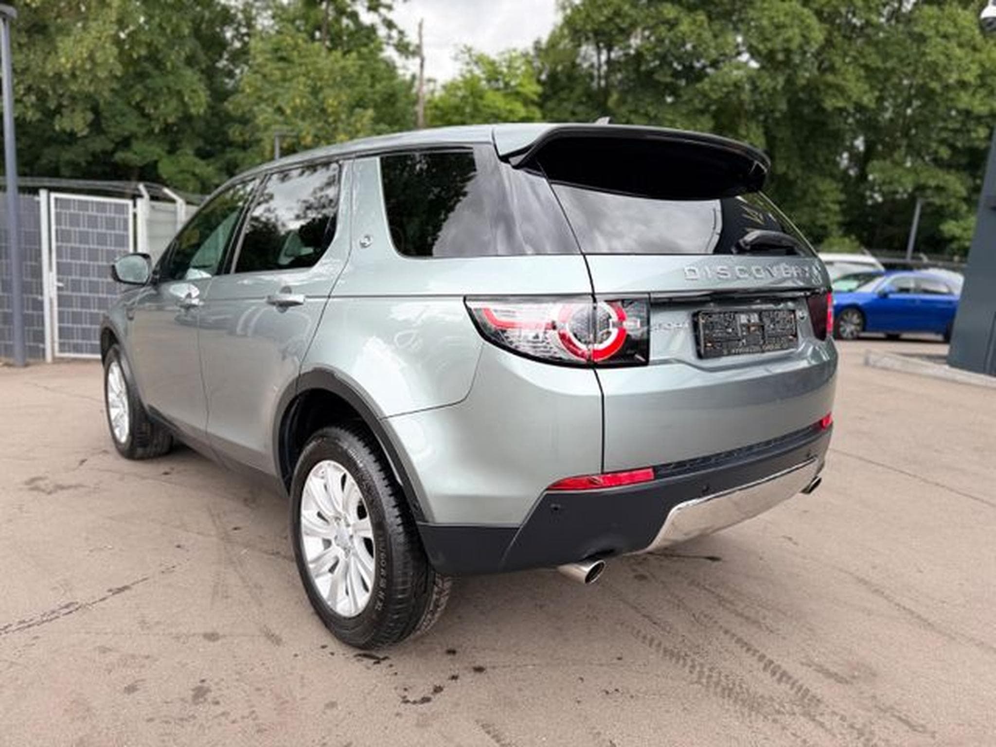 Land-Rover Discovery DISCOVERY SPORT SE AWD*AUT*XENON*AHK*NAVI*MERIDA (2015) - Photo 8