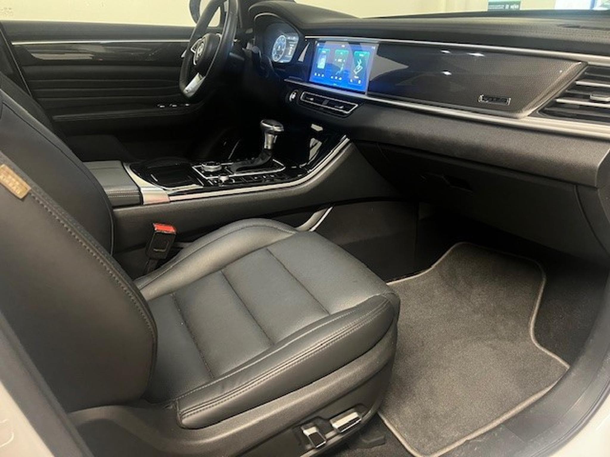 DFSK Fengon 7 2.0 T-GDI PREMIUM 4WD AUTOMATIQUE 7 PLACES (2023) - Photo 4