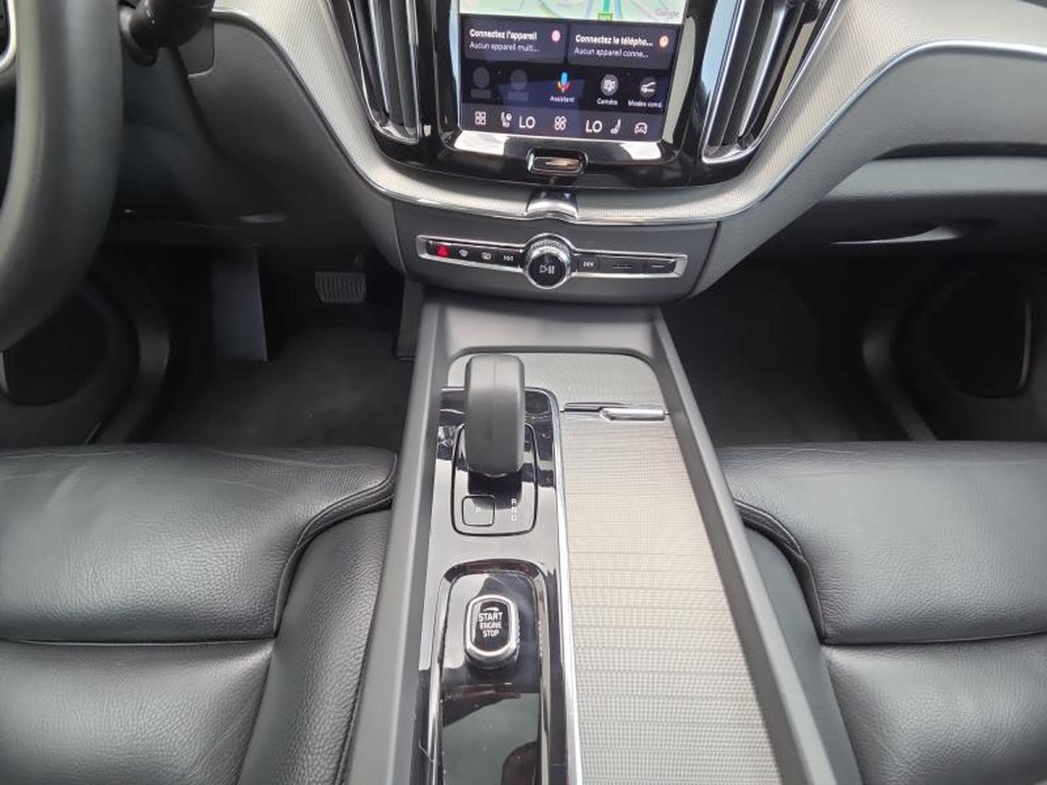 Volvo XC60 B4 Plus Dark / Essence (2024) - Photo 11