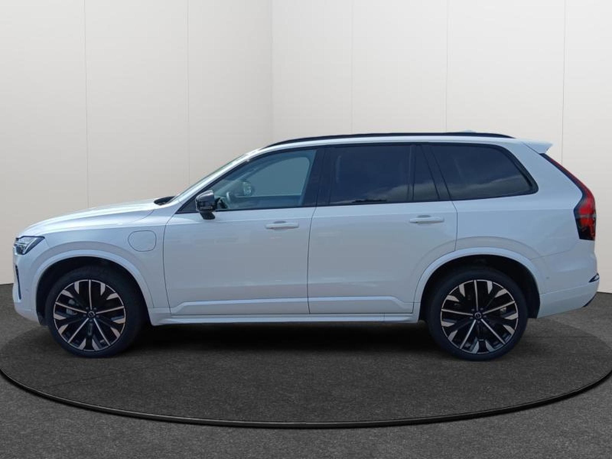 Volvo XC90 T8 Ultra Dark / Hybride (2025) - Photo 23