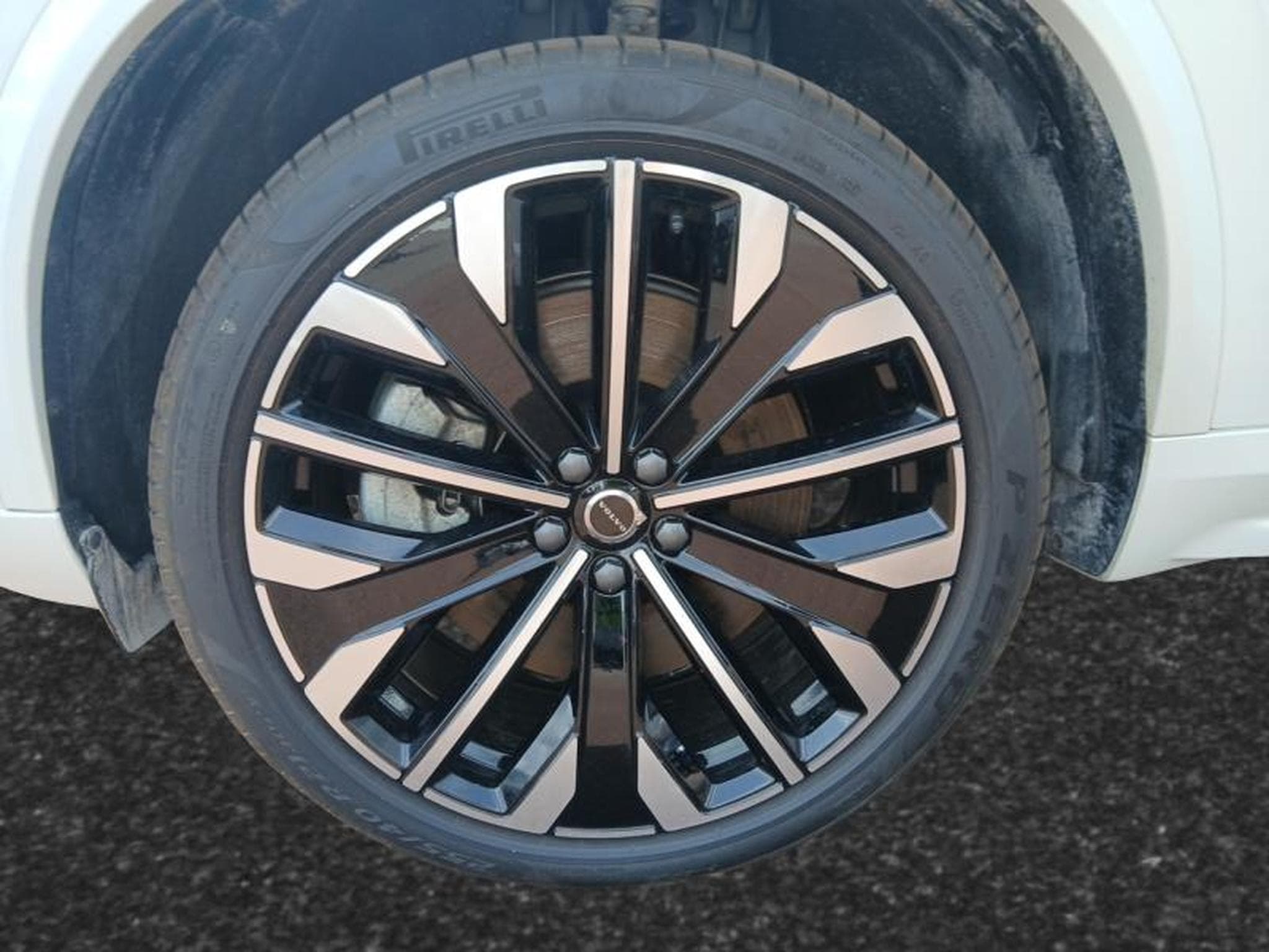 Volvo XC90 T8 Ultra Dark / Hybride (2025) - Photo 35