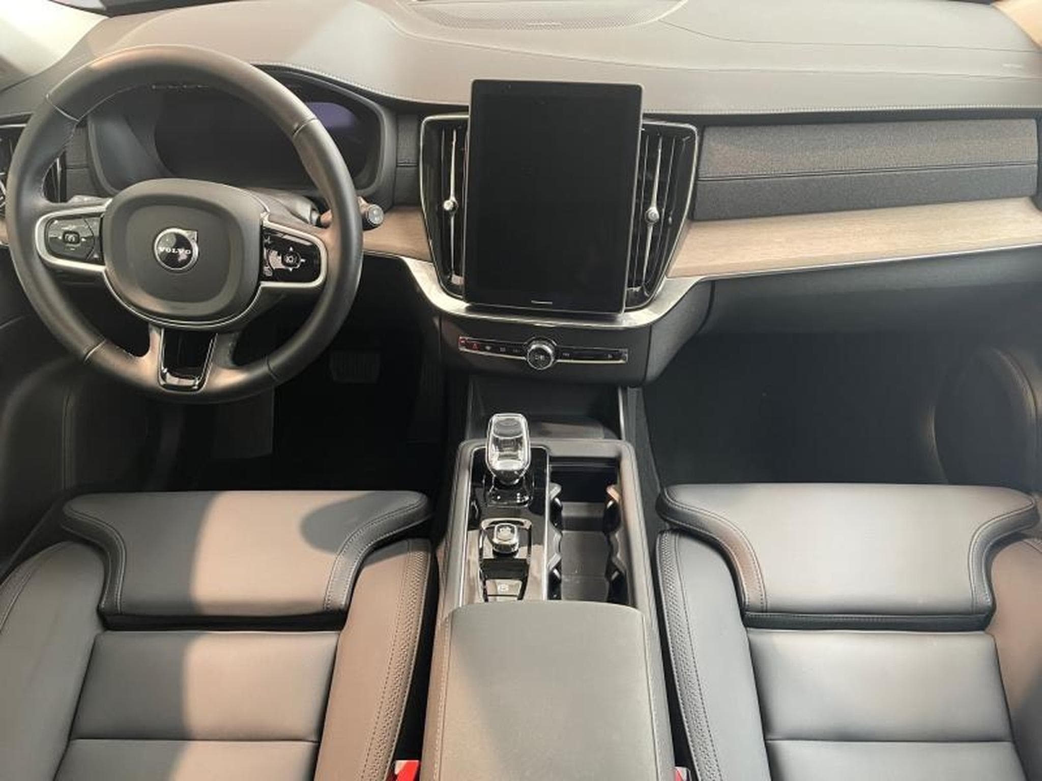 Volvo XC90 XC 90 Plus Bright (2025) - Photo 3
