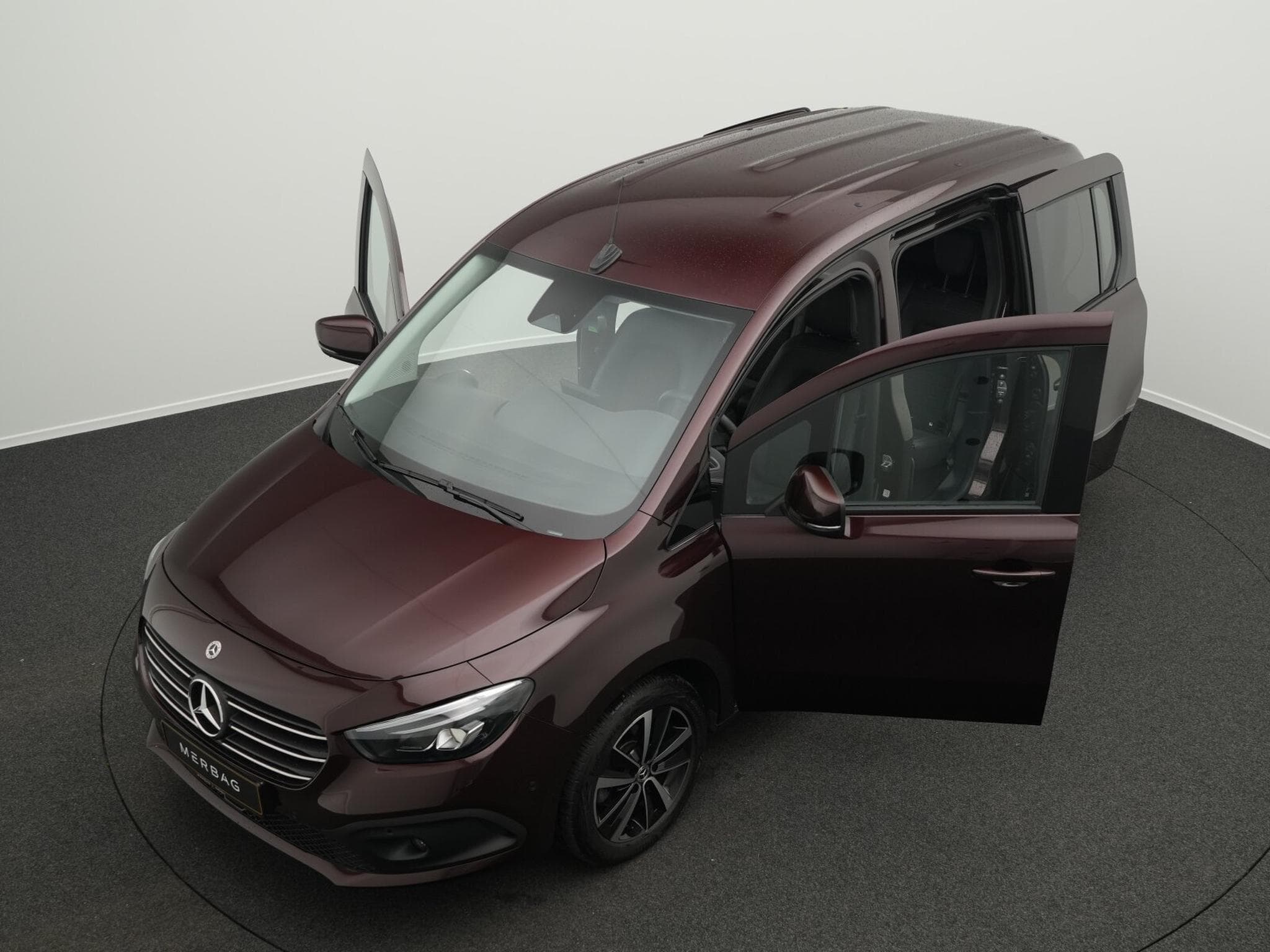 Mercedes T PROGRESSIVE Standard (2023) - Photo 12