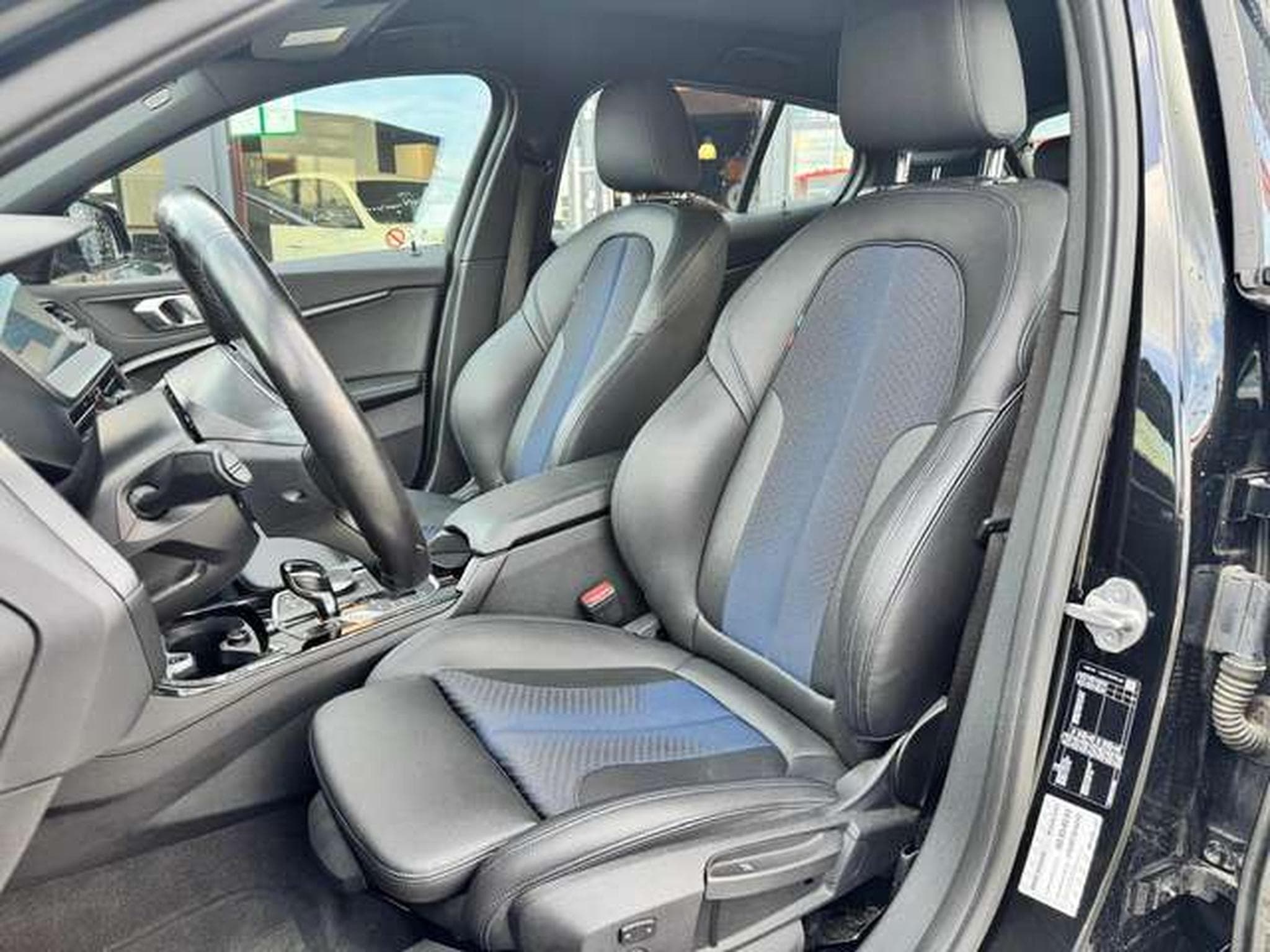 BMW 118 118i Aut. M Sport jusqu'à 48 mois de garantie (2021) - Photo 11