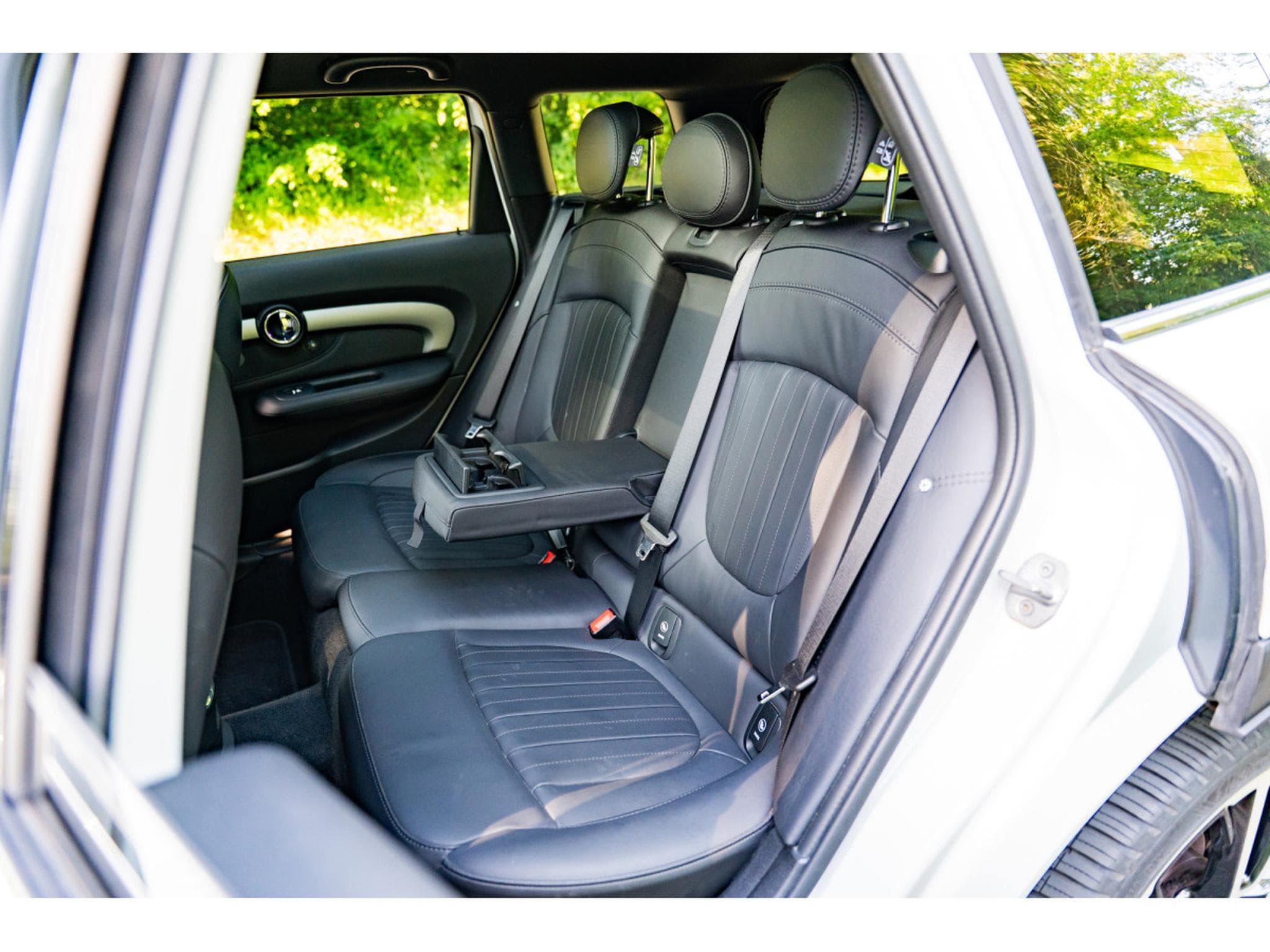 Mini Clubman John Cooper Works ALL4 - Edition Premium Plus - Toit ouvrant (2023) - Photo 10
