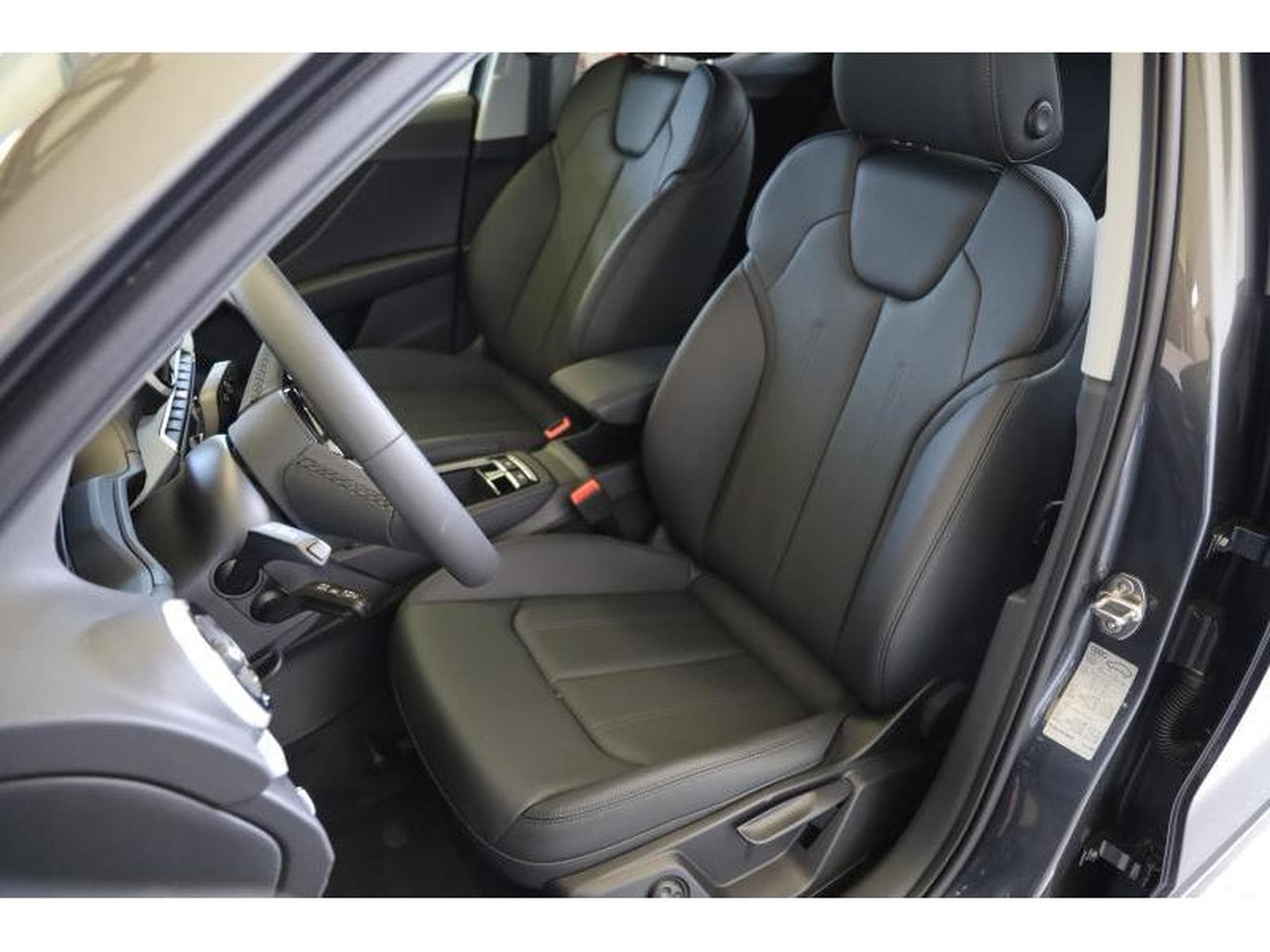 Audi Q2 S-Line (2026) - Photo 4
