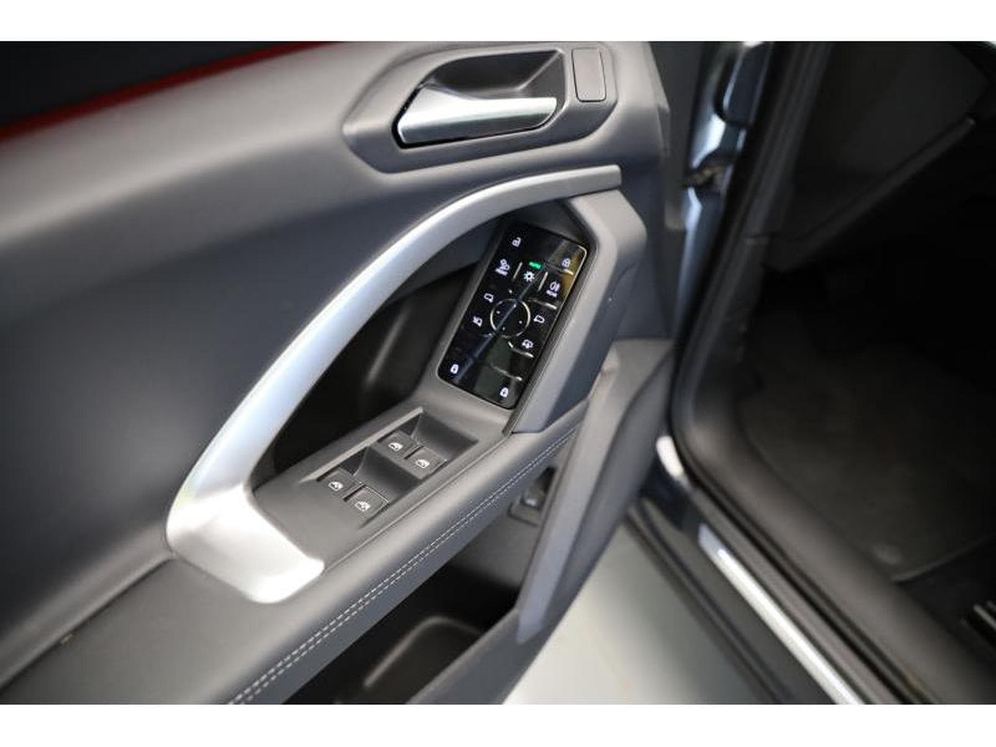 Audi Q5 Quattro (2026) - Photo 10