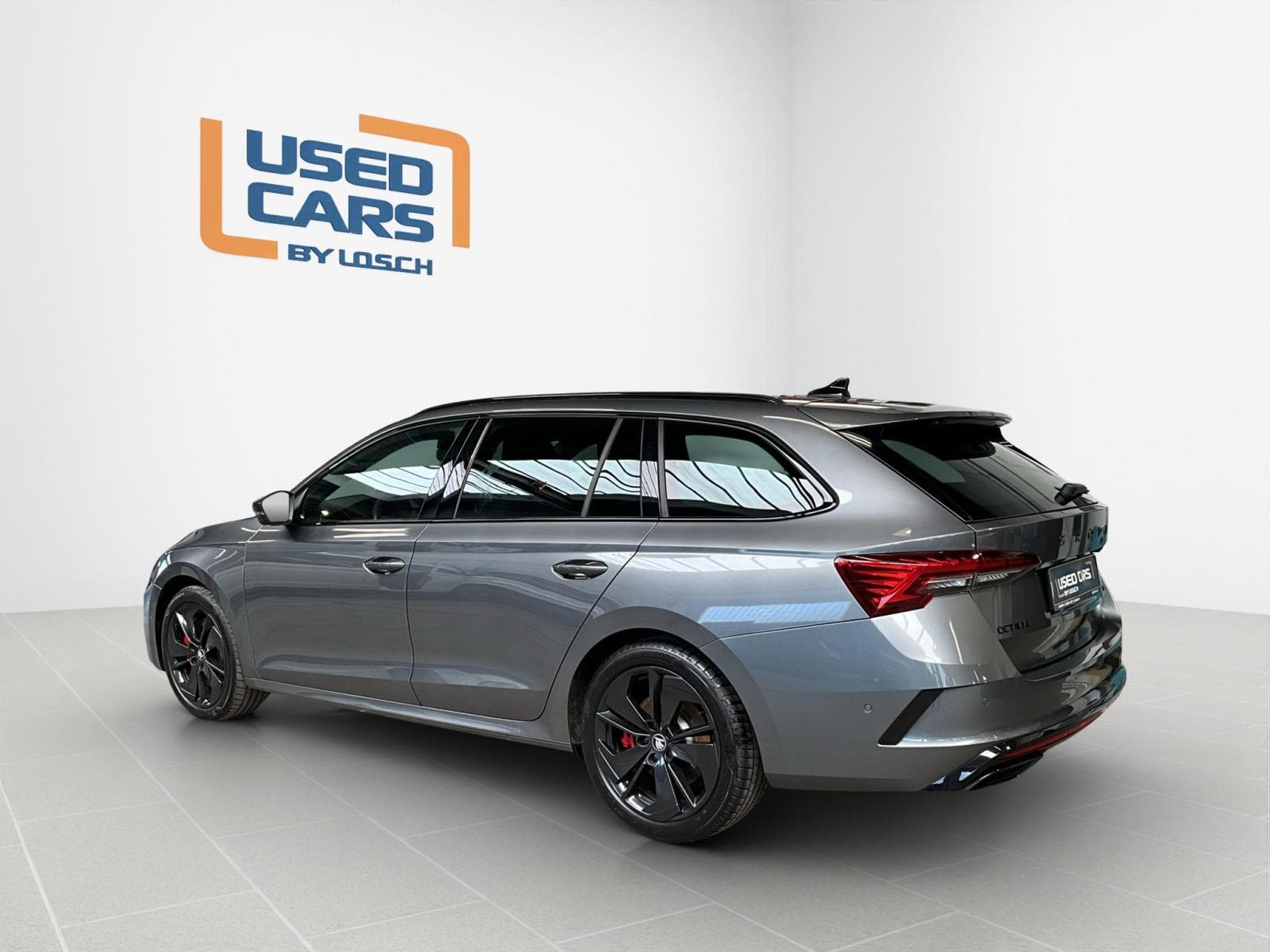 Skoda Octavia RS+DSG+P.Assisted+Stand.H.+Head-up (2025) - Photo 5