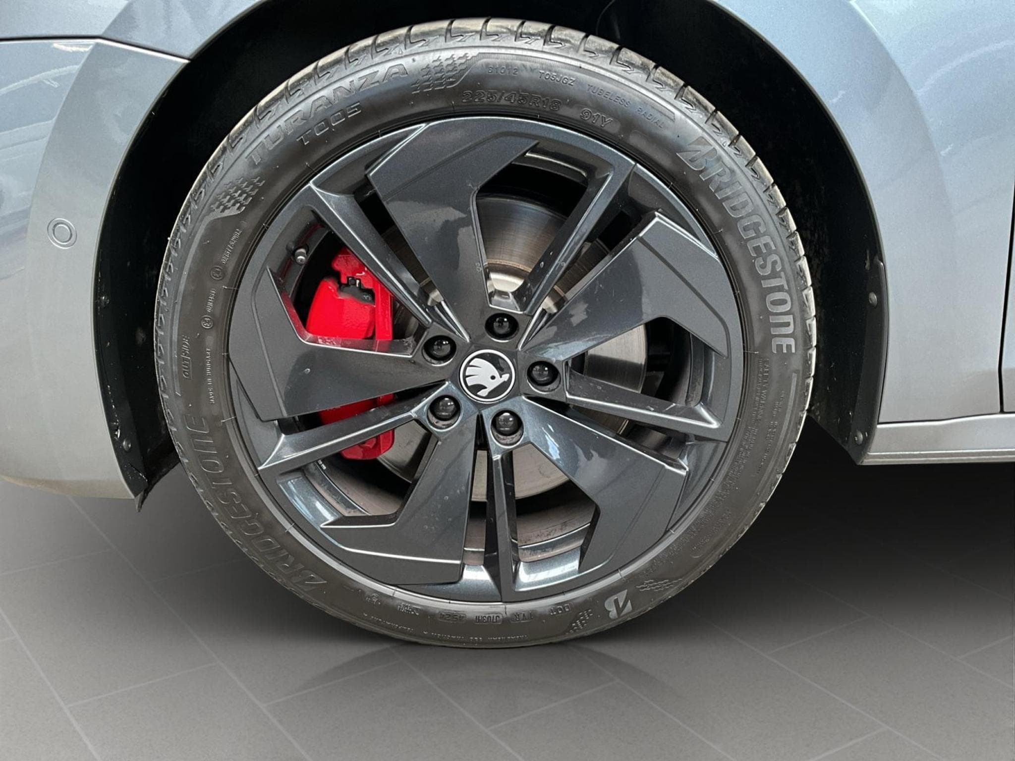 Skoda Octavia RS+DSG+P.Assisted+Stand.H.+Head-up (2025) - Photo 8