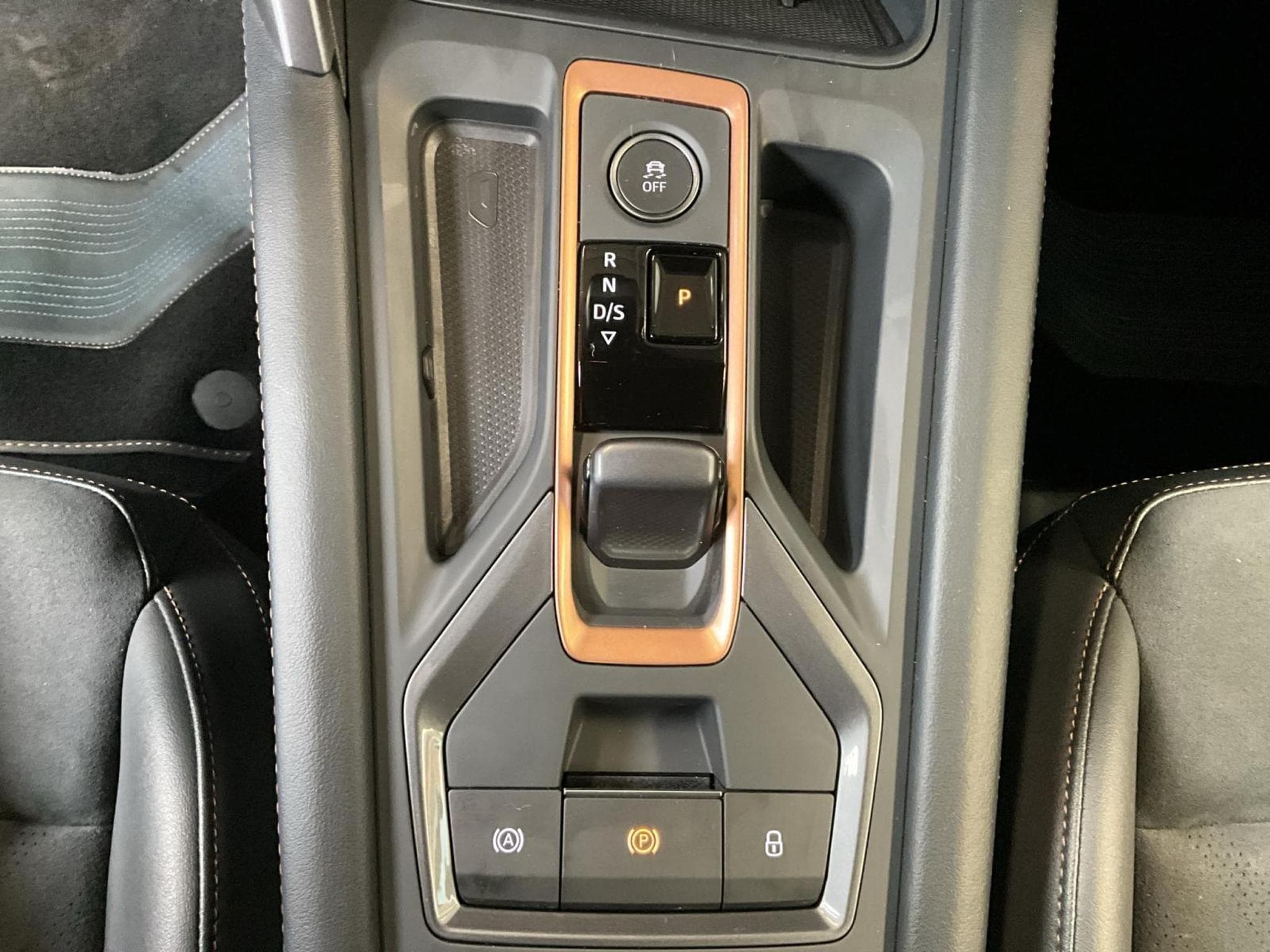 Cupra Leon +DSG+Dinamica+Pure-Perf.+Int.-Drive (2025) - Photo 12