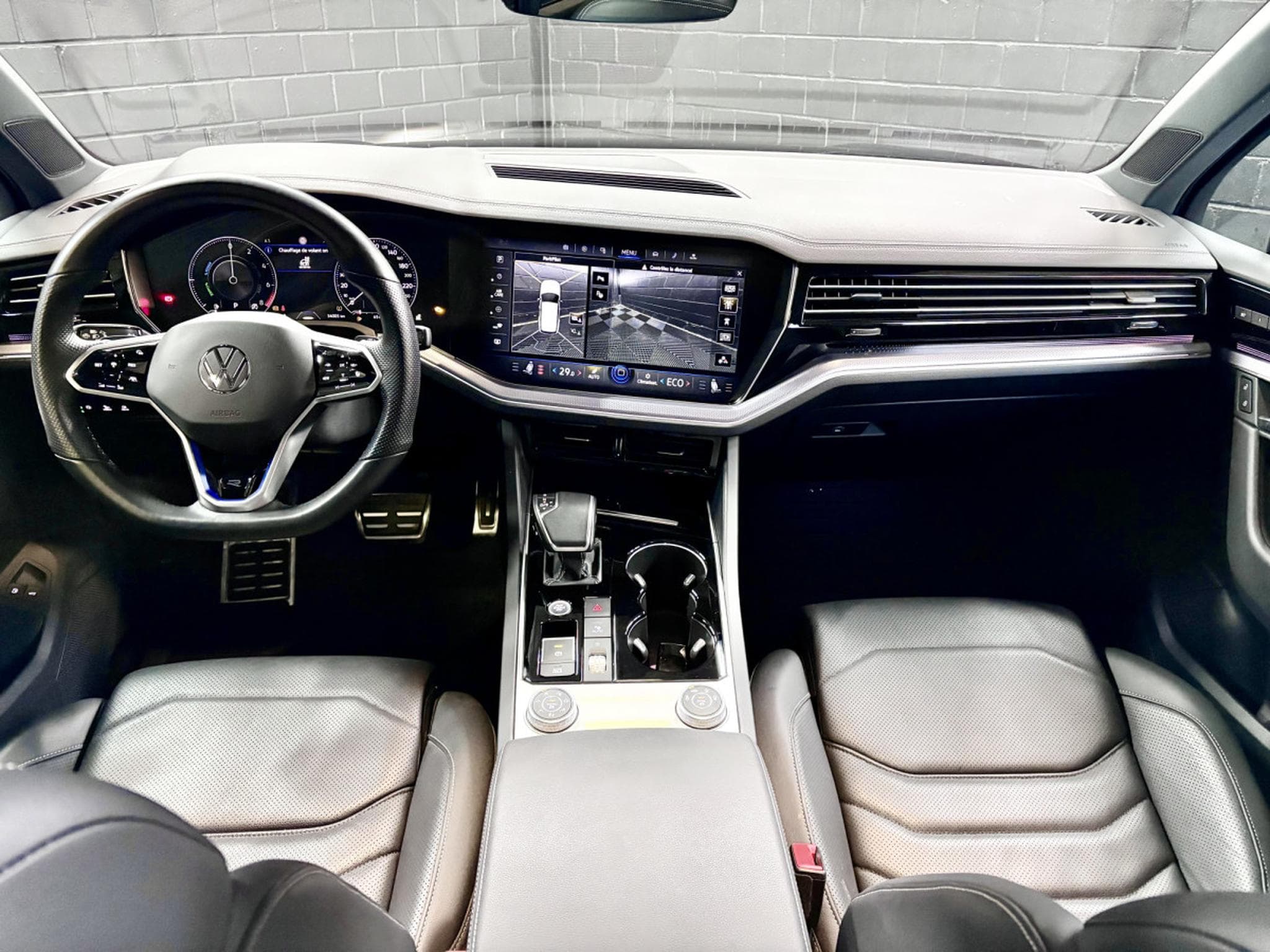 VW Touareg 3.0 R 4Motion eHybrid 462 CV ** Toit ouvrant ** Susp. pneuma (2022) - Photo 9