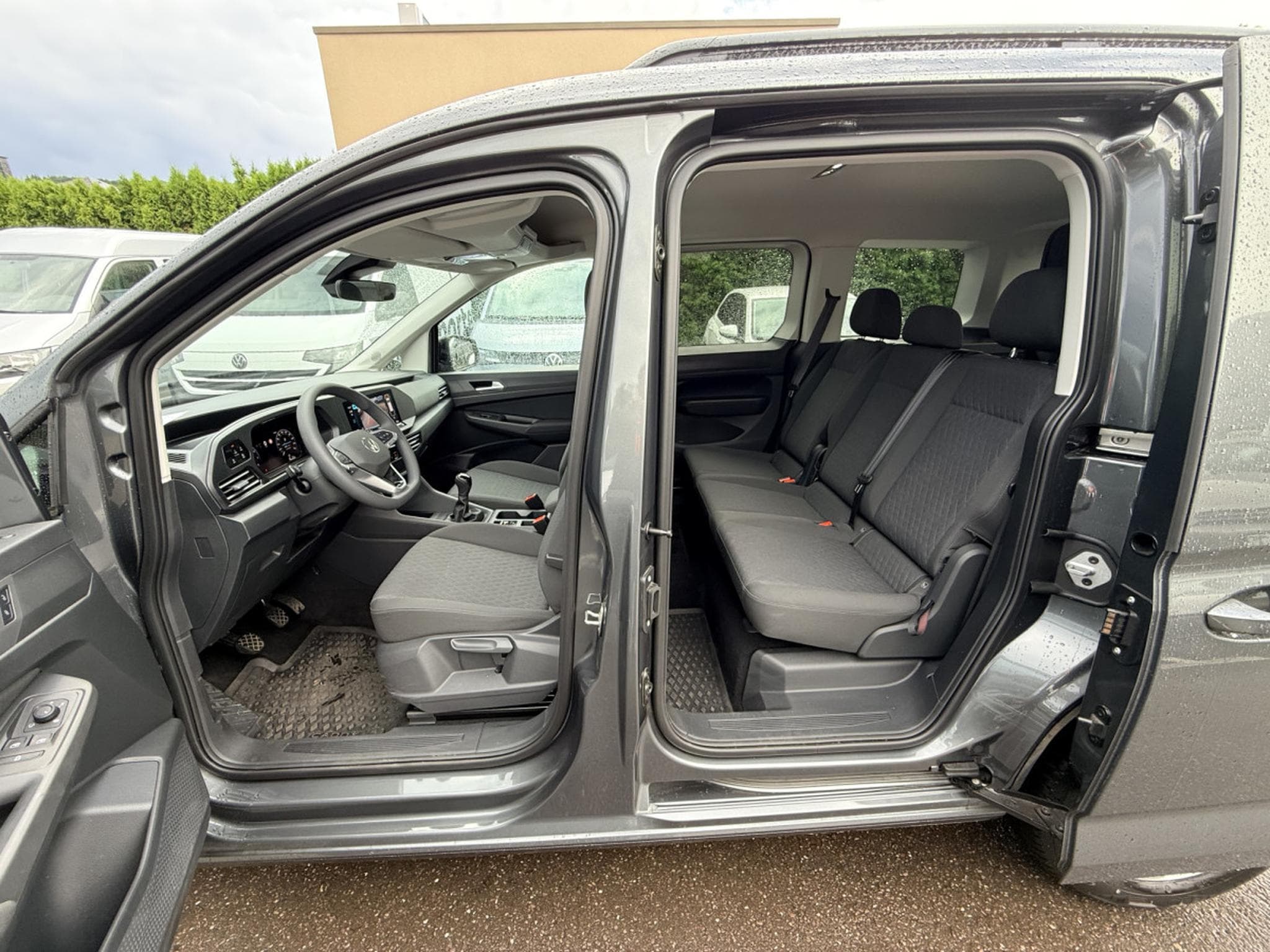 VW Caddy Life 2.0 TDI 122 cv Boîte manuelle 6 vitesses (2025) - Photo 6