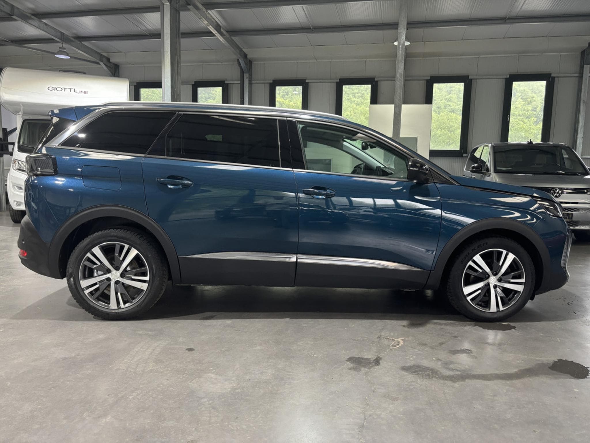 Peugeot 5008 1.5 BlueHDI Allure 7pl (2022) - Photo 2