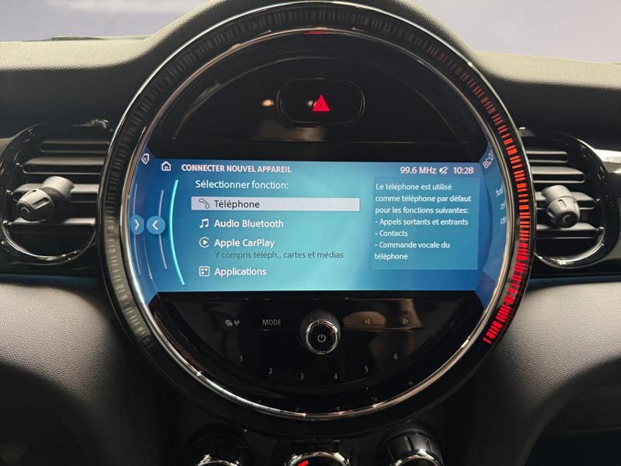 MINI Cooper Cooper Hatch 5 portes (2022) - Photo 12